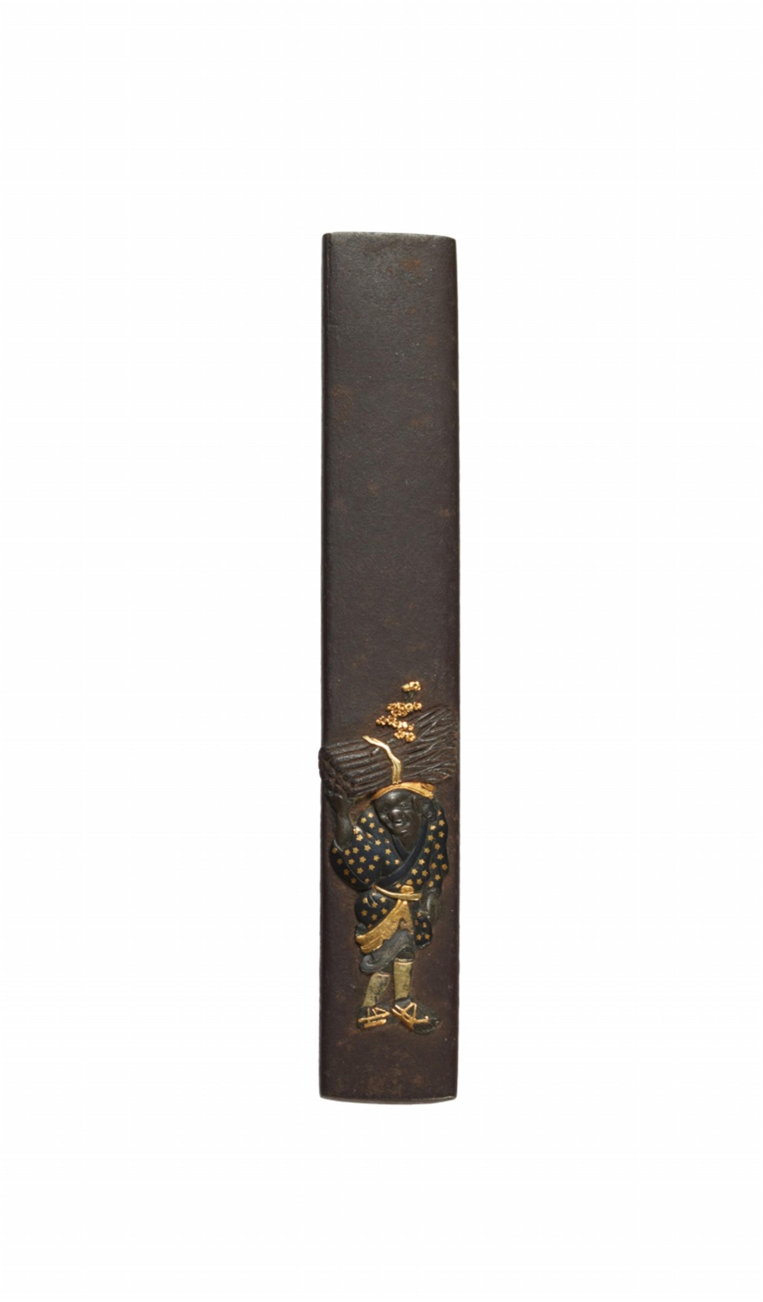 An iron kozuka. 18th/19th century - image-1