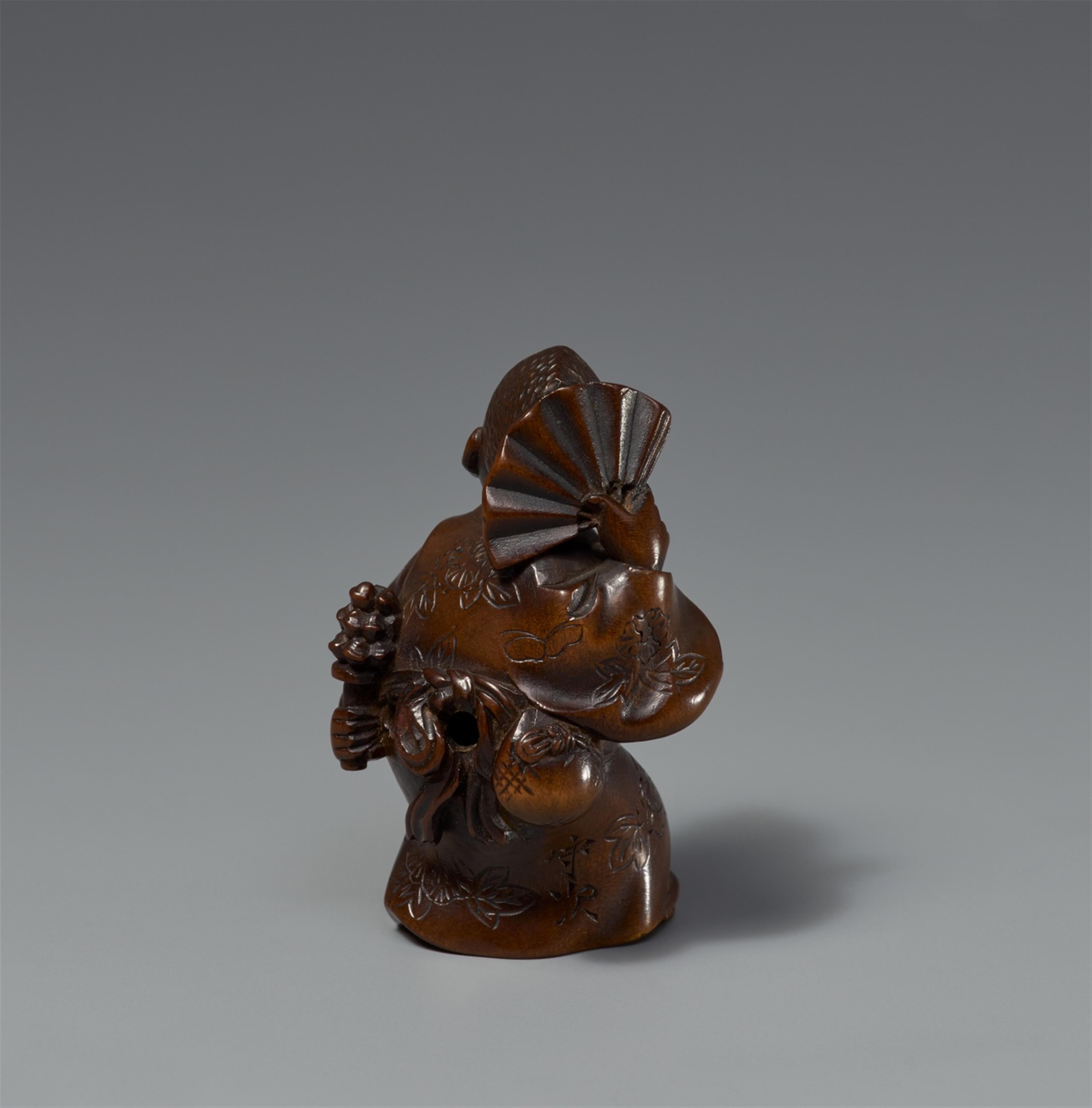 A wood and ivory netsuke of a dancer. Mid-19th century - image-2