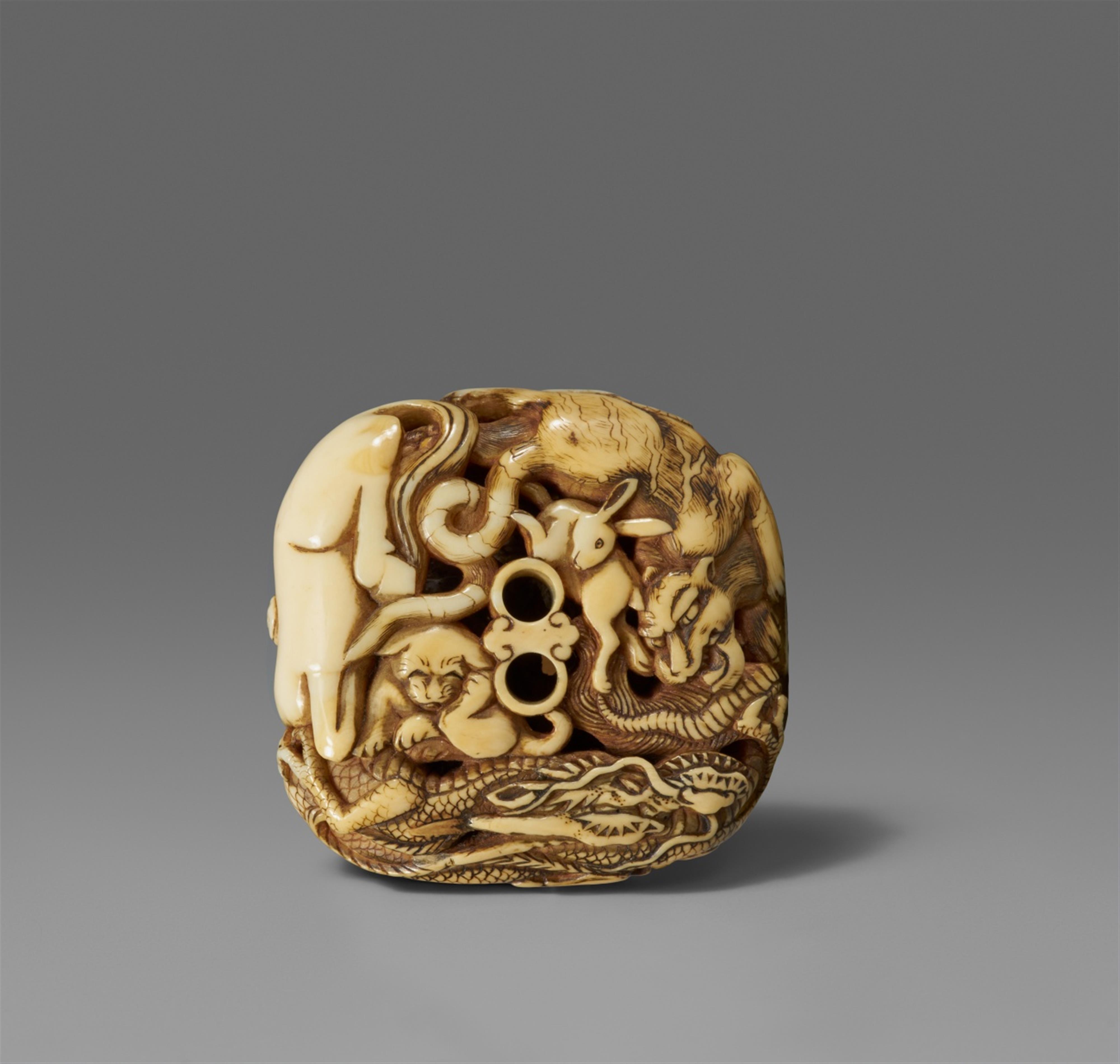 Manju mit den junishi. Elfenbein. Ca. 1850-1870 - image-2