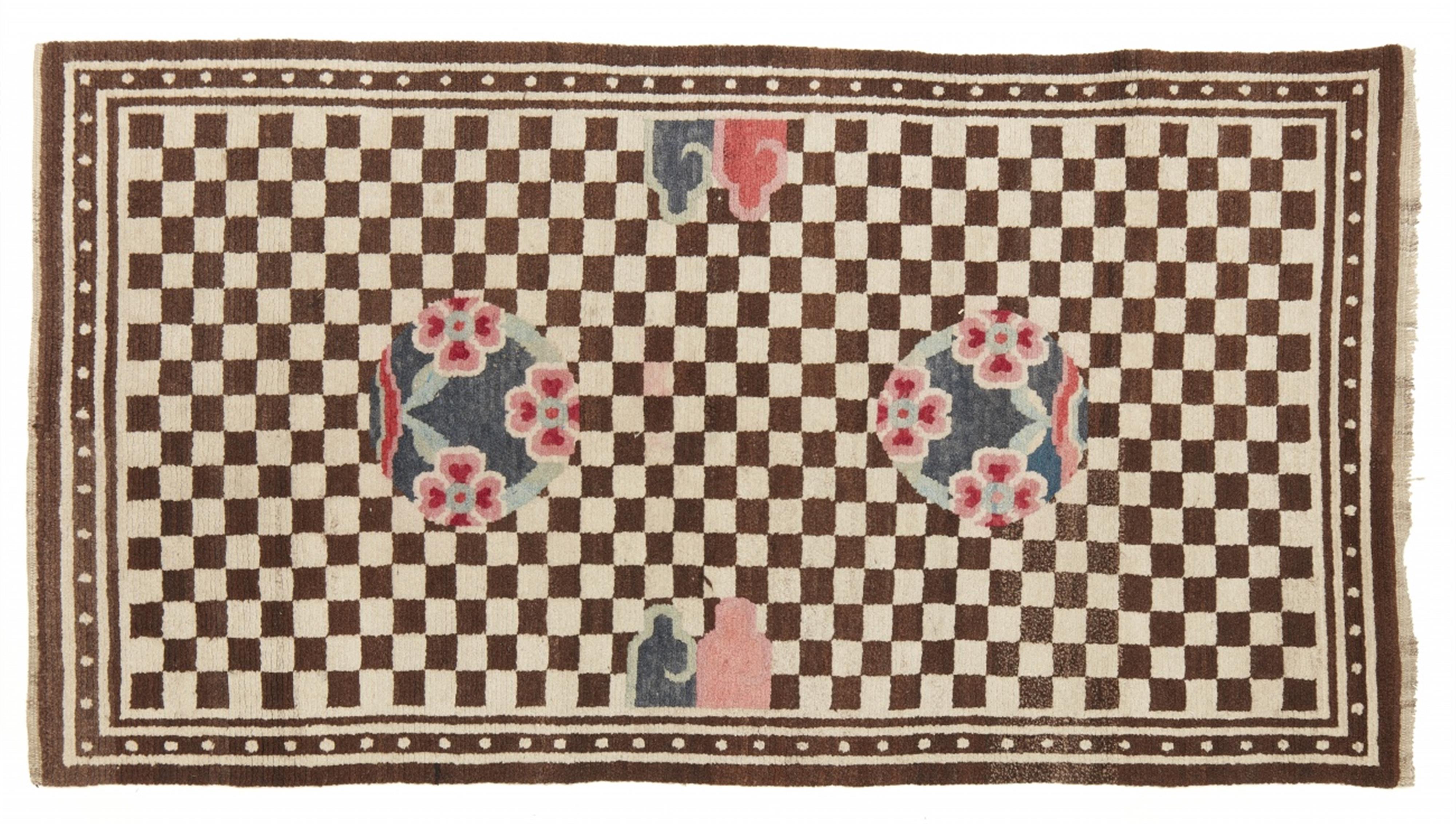 A Tibetan wool checkered rug. Early 20th century - image-1