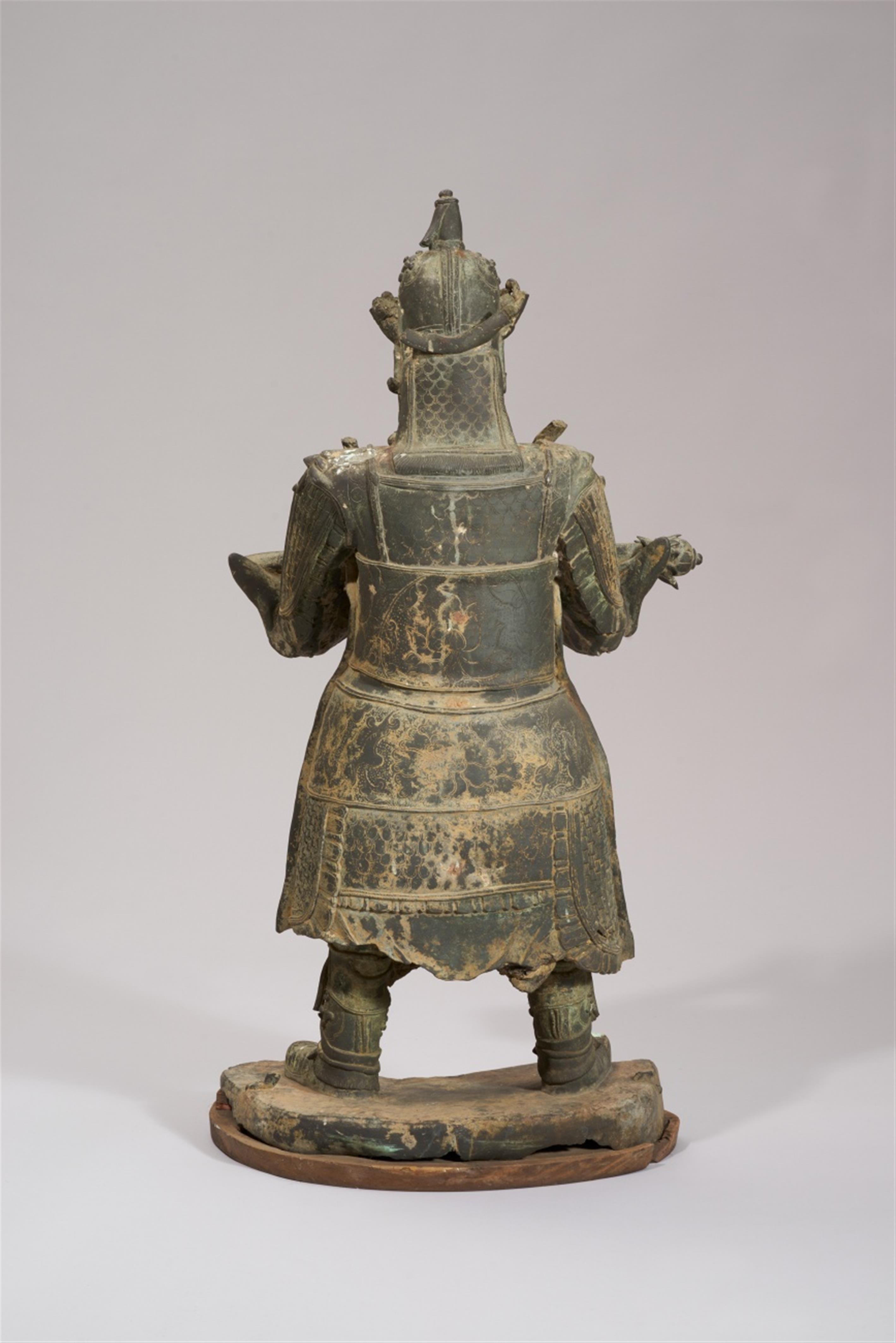 A very large bronze figure of Weituo. 17th/18th century - image-2
