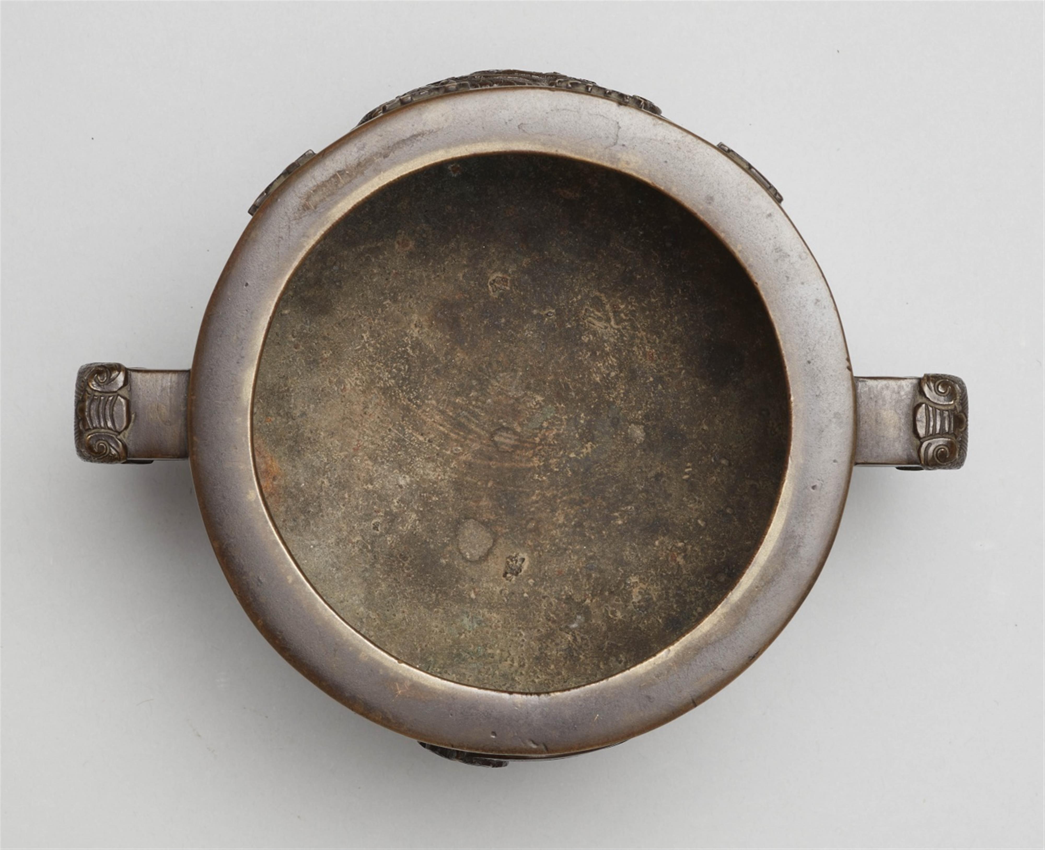 A bronze incense burner. 19th century - image-3