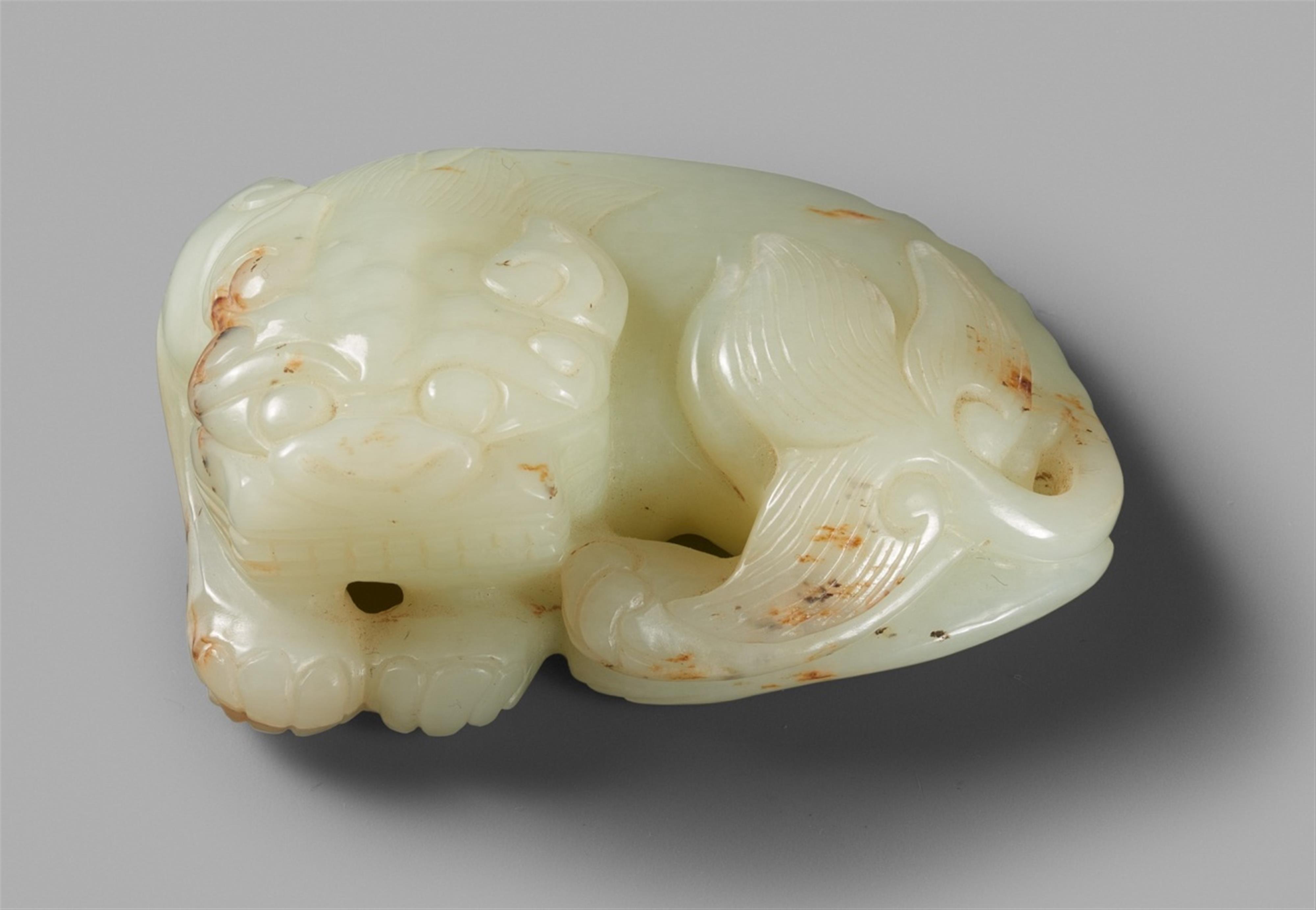 A celadon jade lion carving. Qing dynasty - image-1