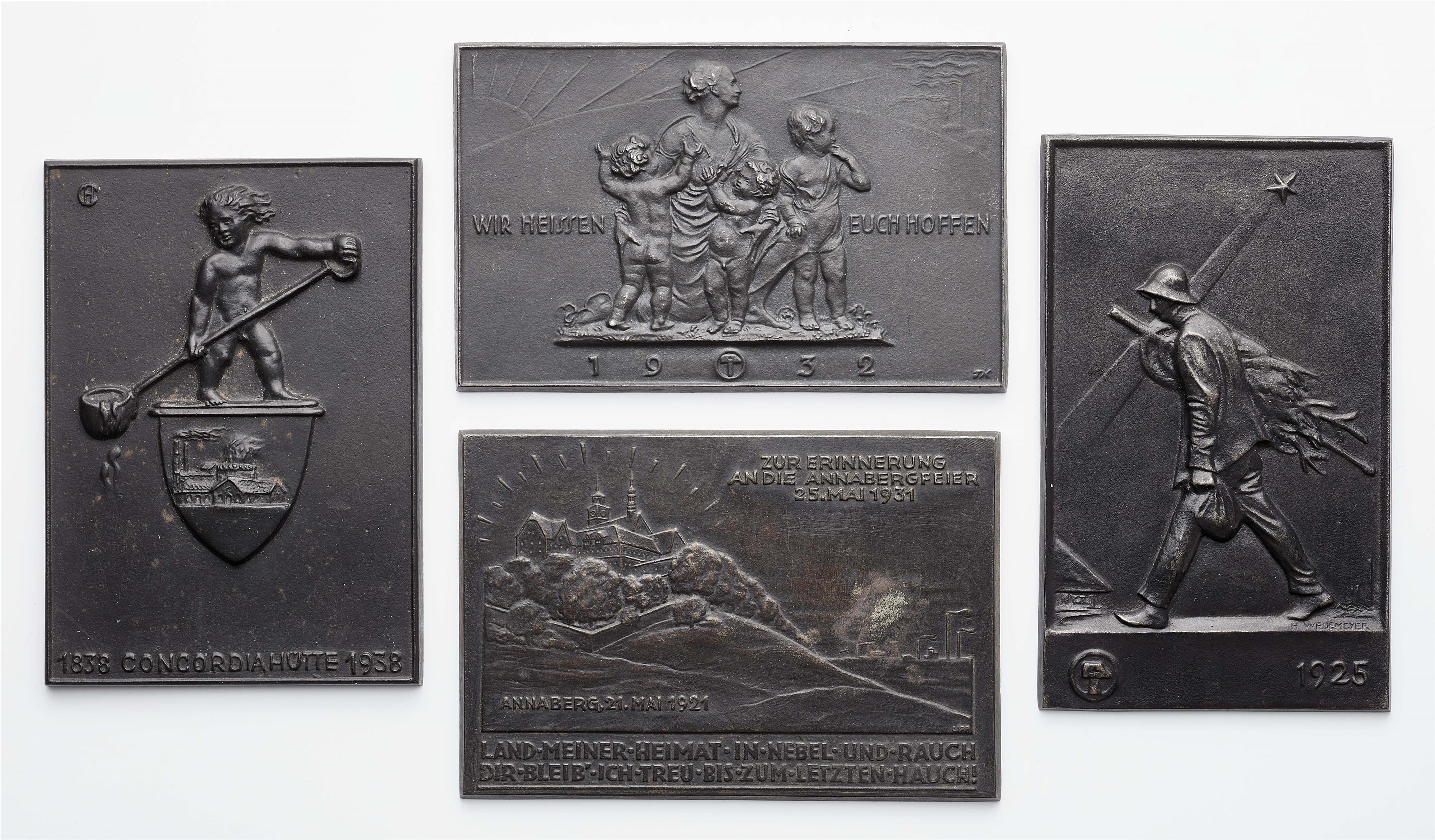 Four cast iron commemorative and New Year's plaques - image-1