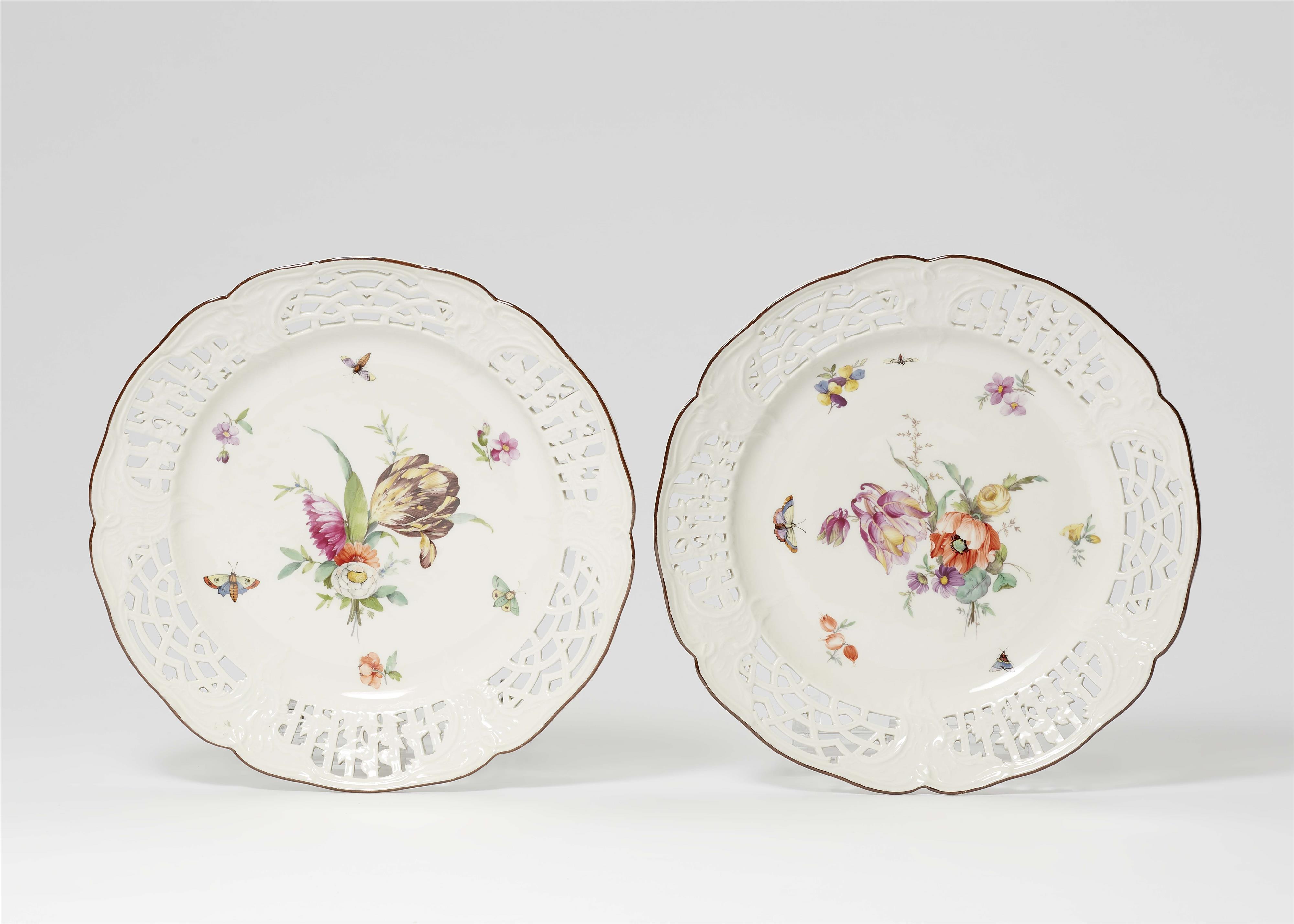 Paar Dessertteller aus einem Tafelservice für Prinz Heinrich - image-1
