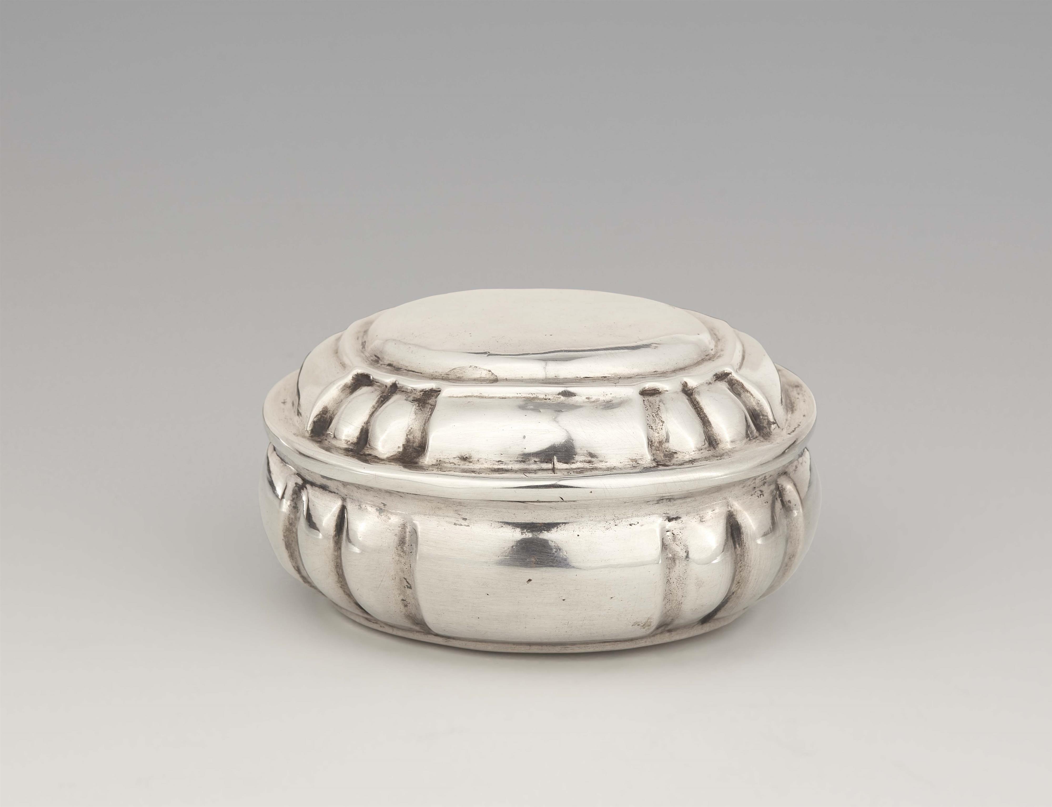 A small Liegnitz silver box - image-1