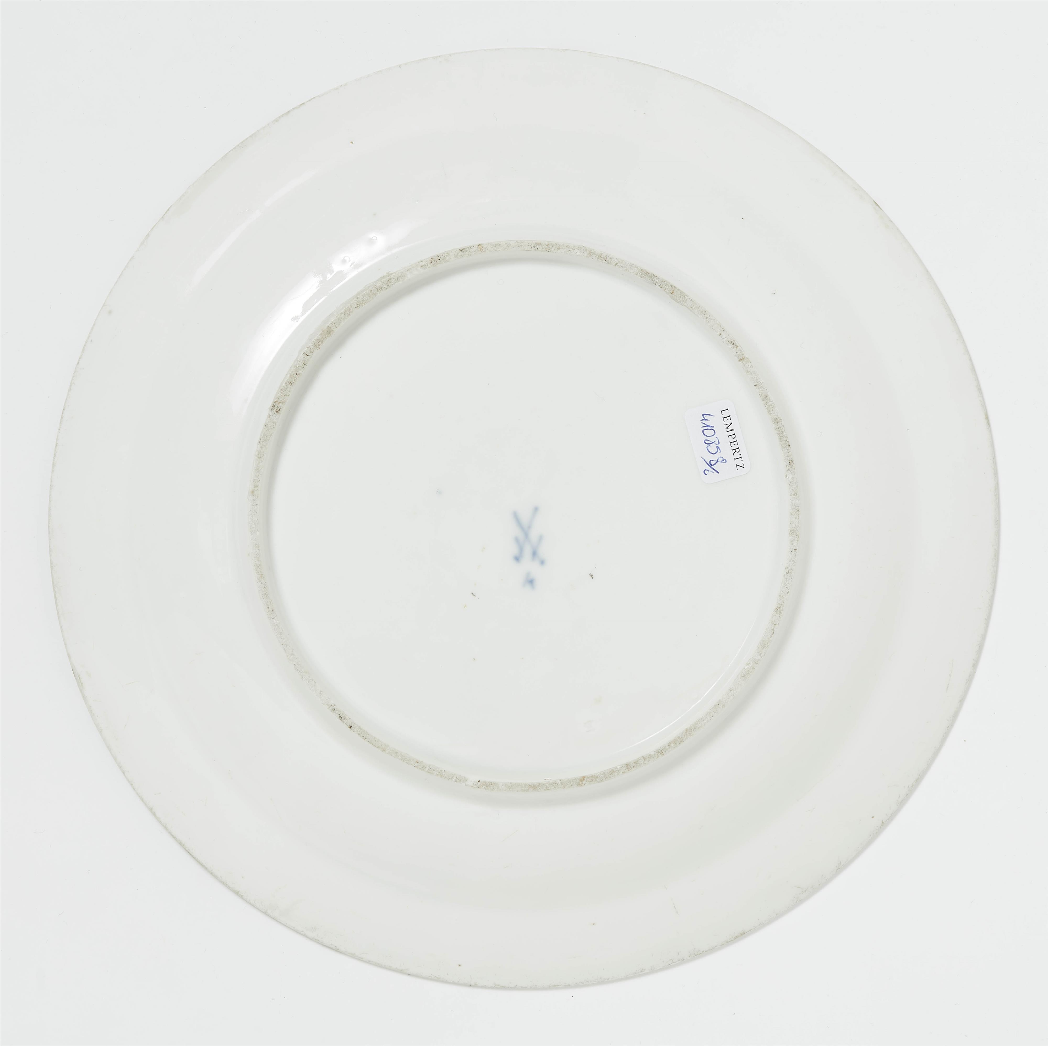 Five Meissen porcelain plates with "onion pattern" decor - image-2