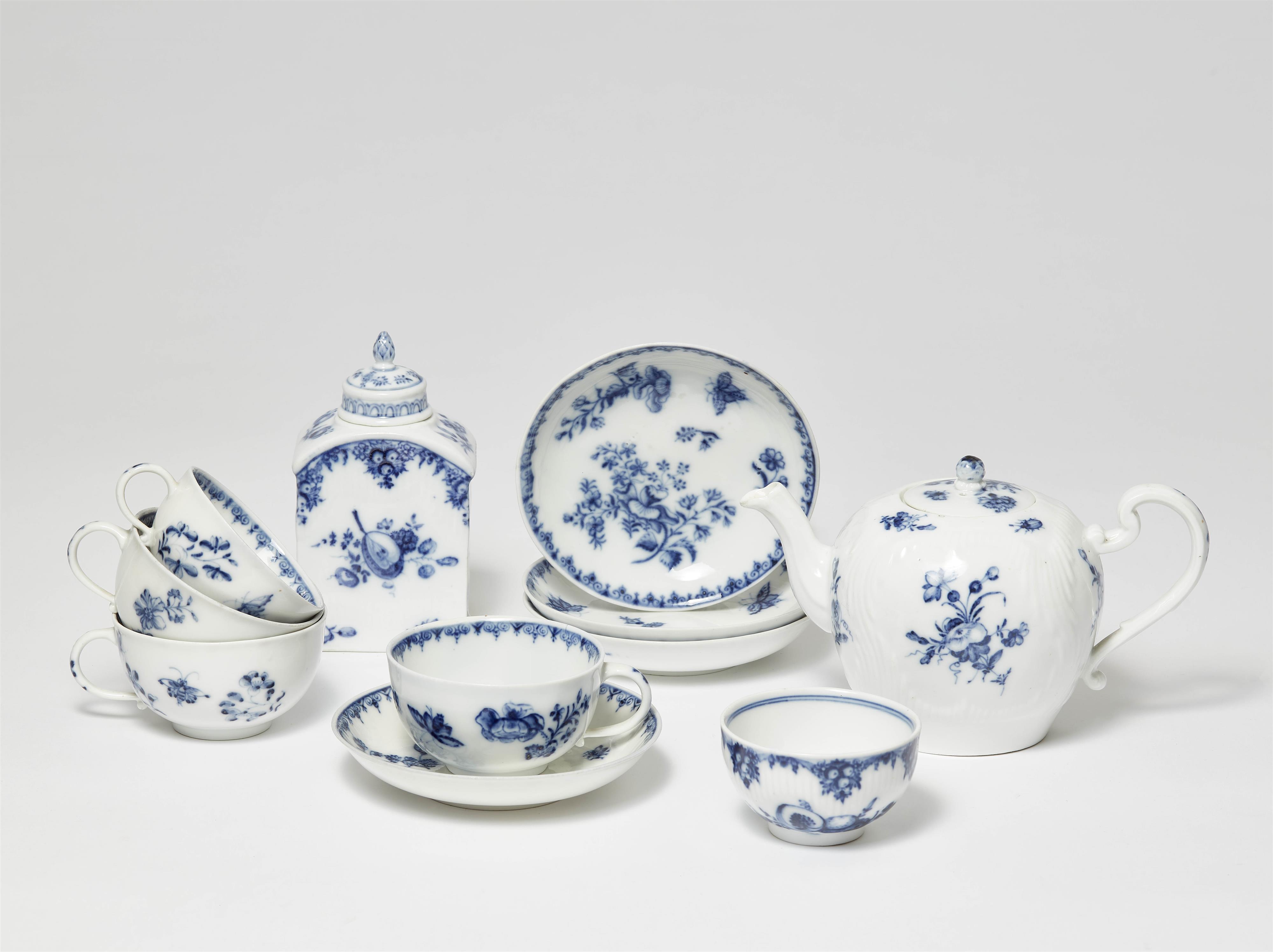 Eleven items of Meissen porcelain - image-1