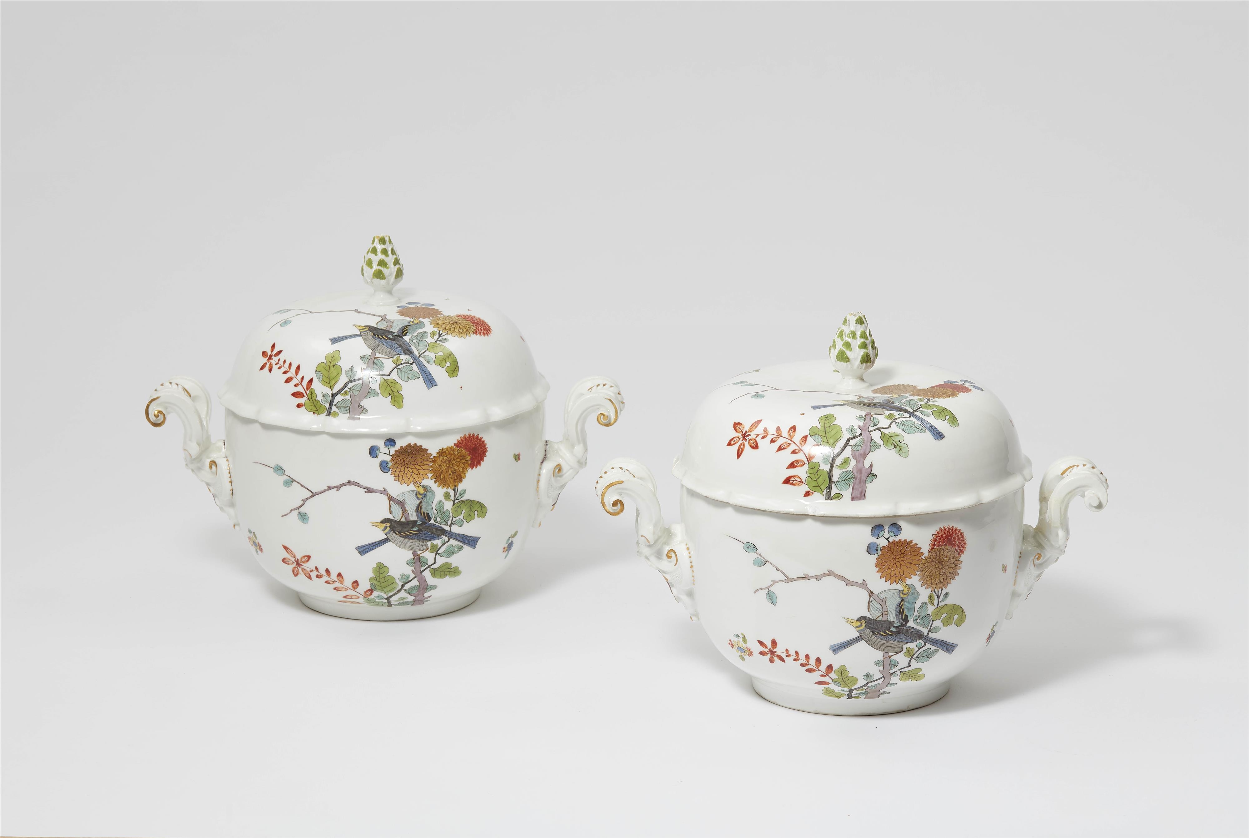 A pair of Meissen porcelain tureens with famille verte decor - image-1