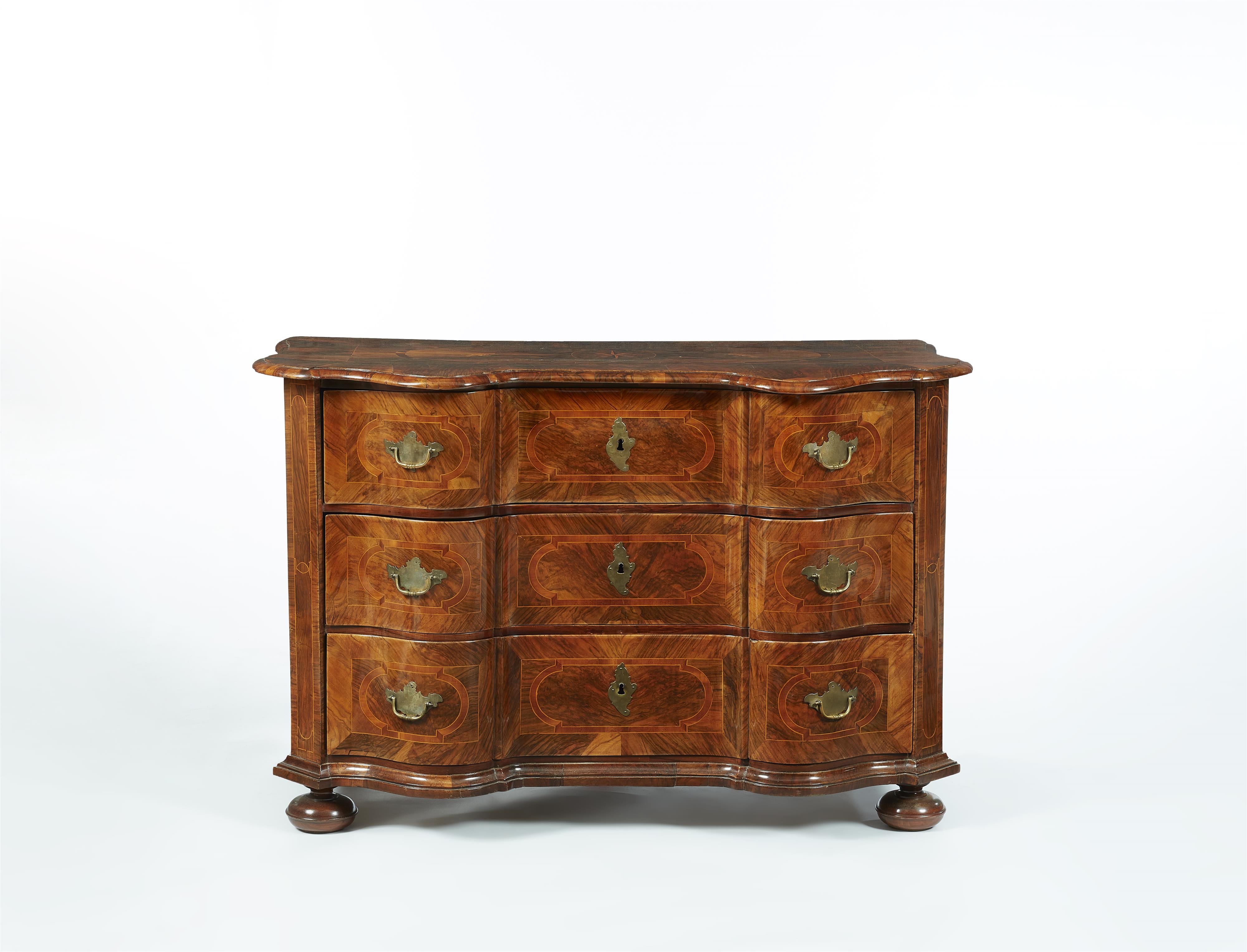 A German Baroque chest of drawers - image-1