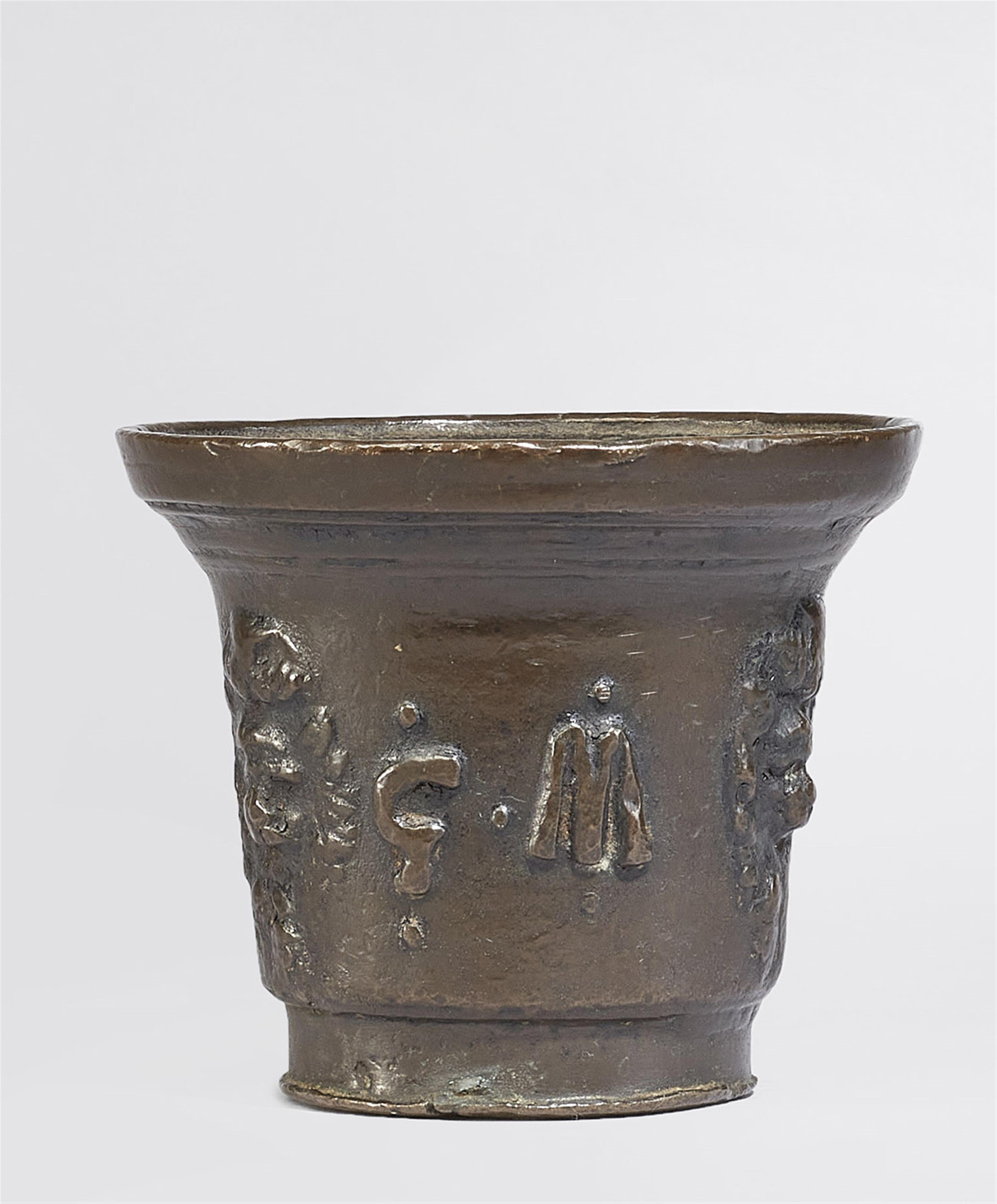 A Gothic single-handled mortar with mascarons - image-2