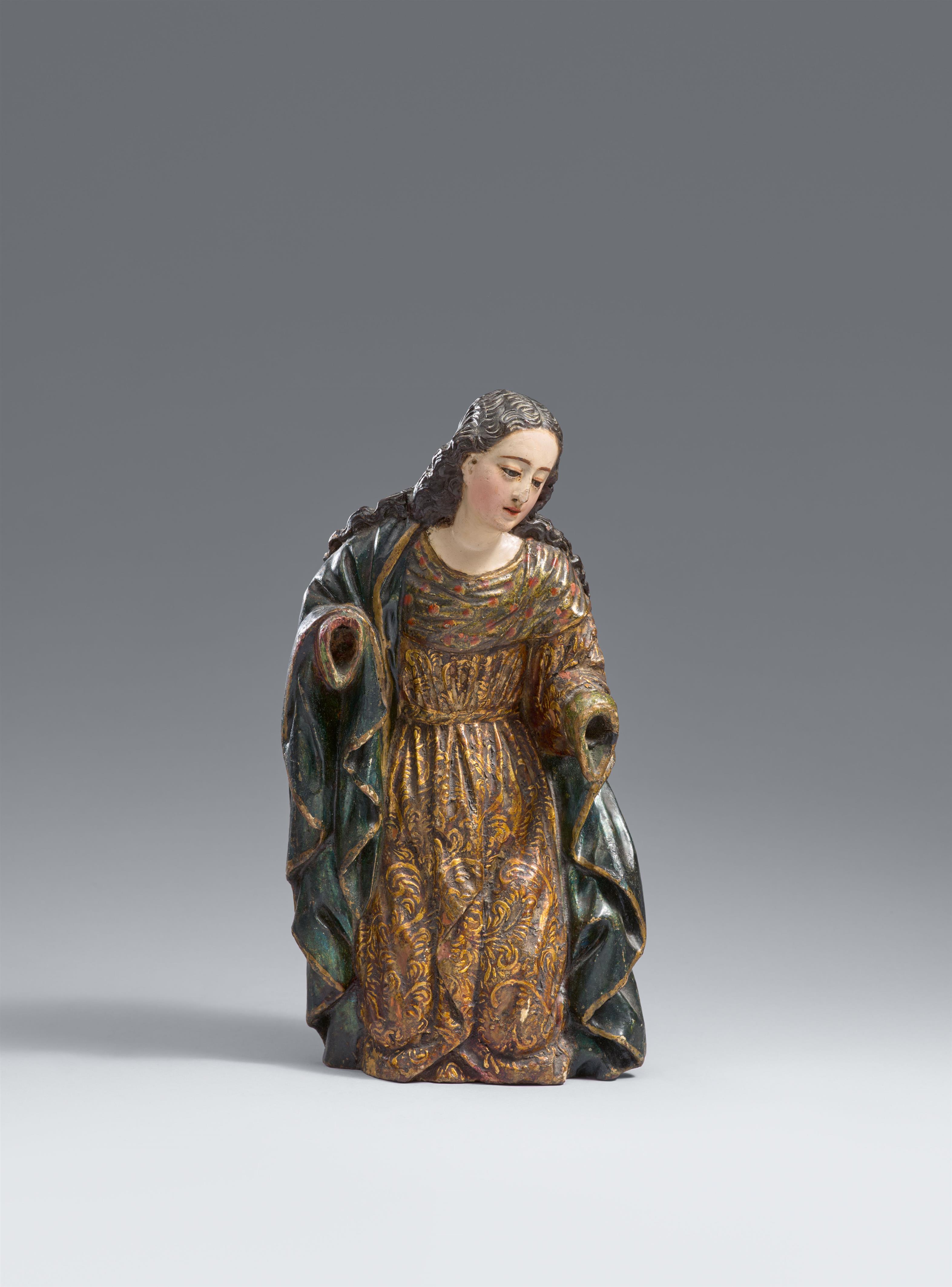 Iberisch-Kolonial 18th century - An 18th century Iberian-Colonial carved wood figure of the Virgin from a Nativity scene - image-1