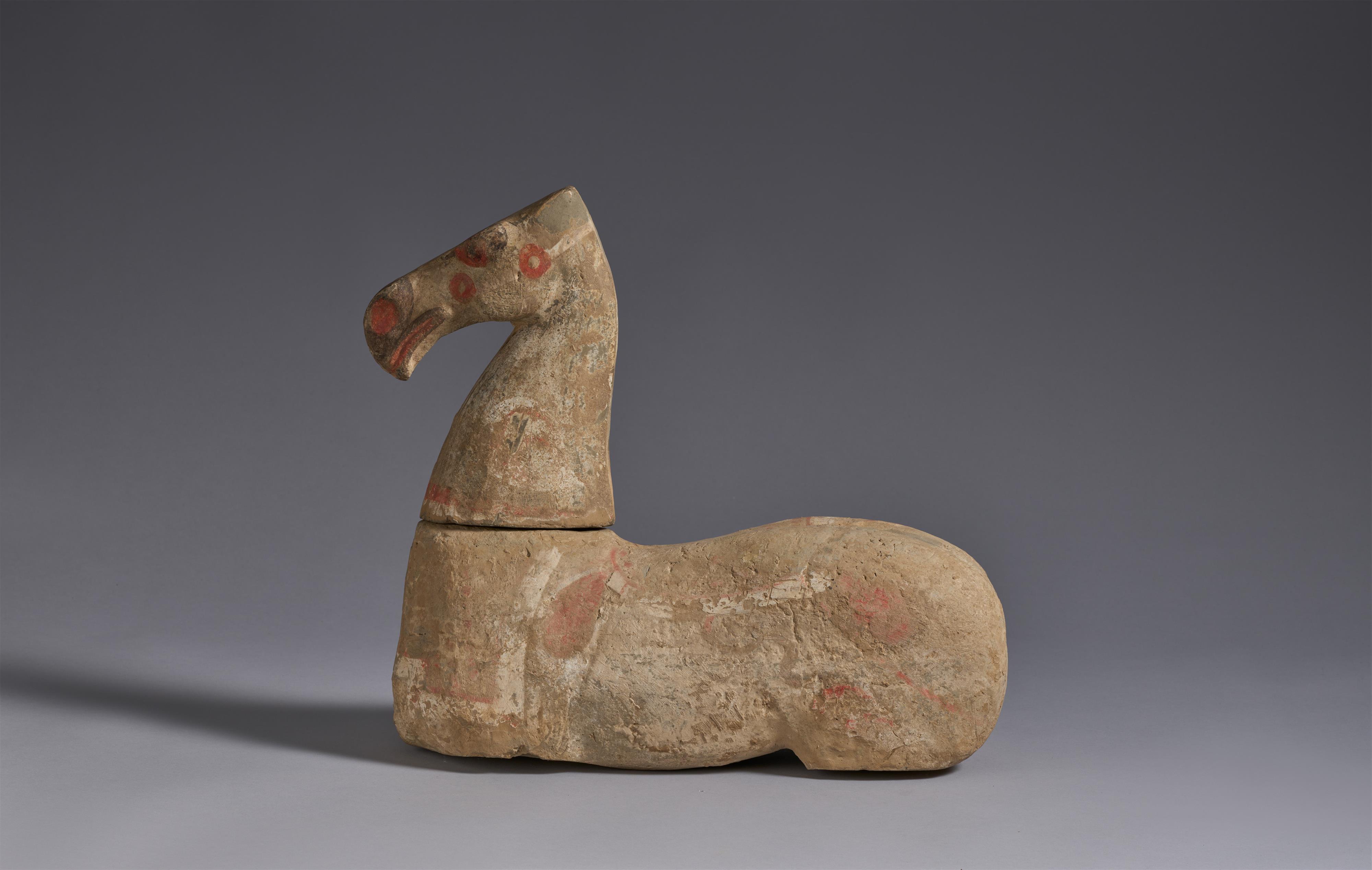 A painted grey pottery horse torso. In the style of Han dynasty (206 BC–220 AD) - image-2