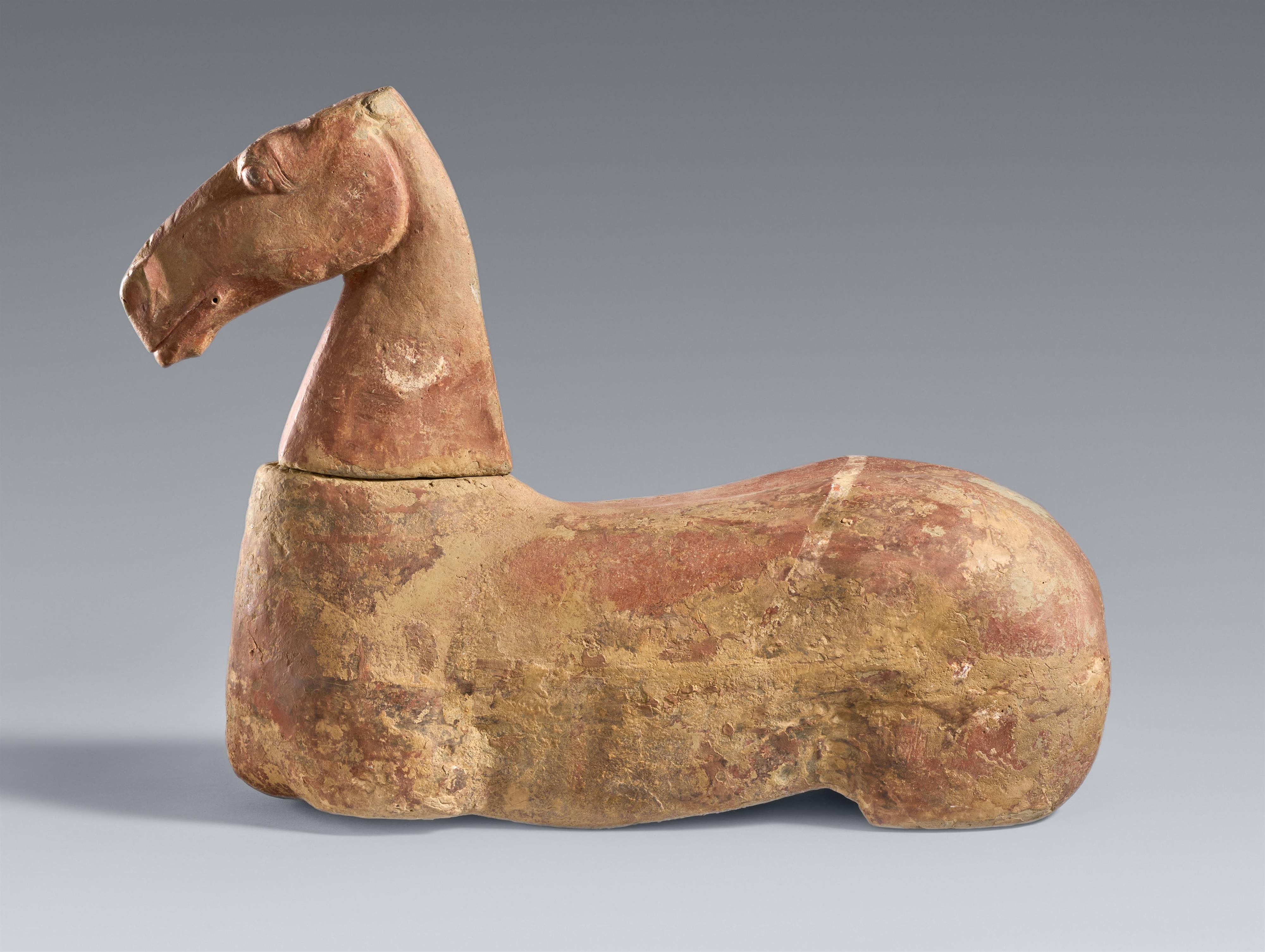 A painted grey pottery horse torso. In the style of Han dynasty (206 BC–220 AD) - image-2