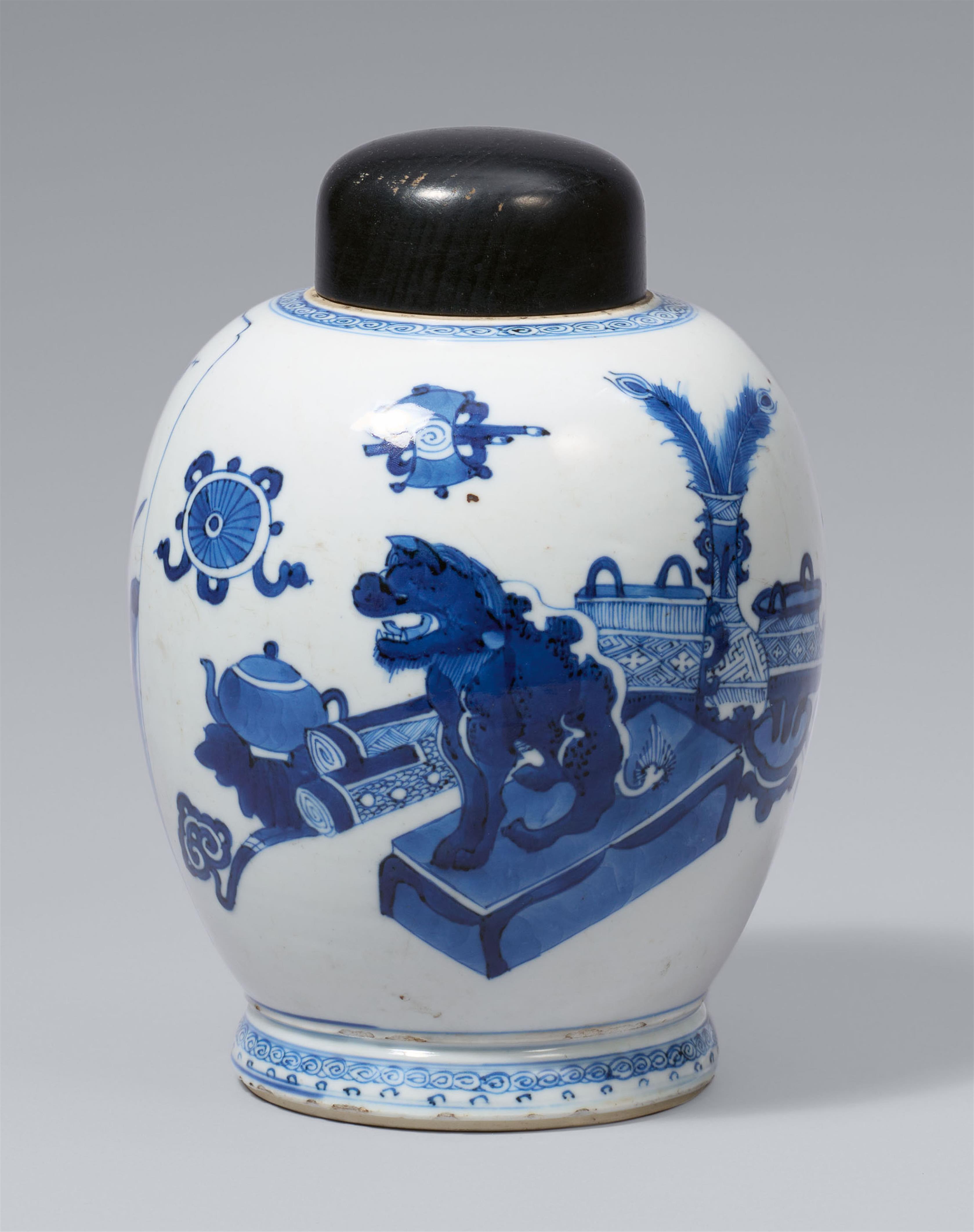 A blue and white ginger jar. Kangxi period (1662–1722) - image-2
