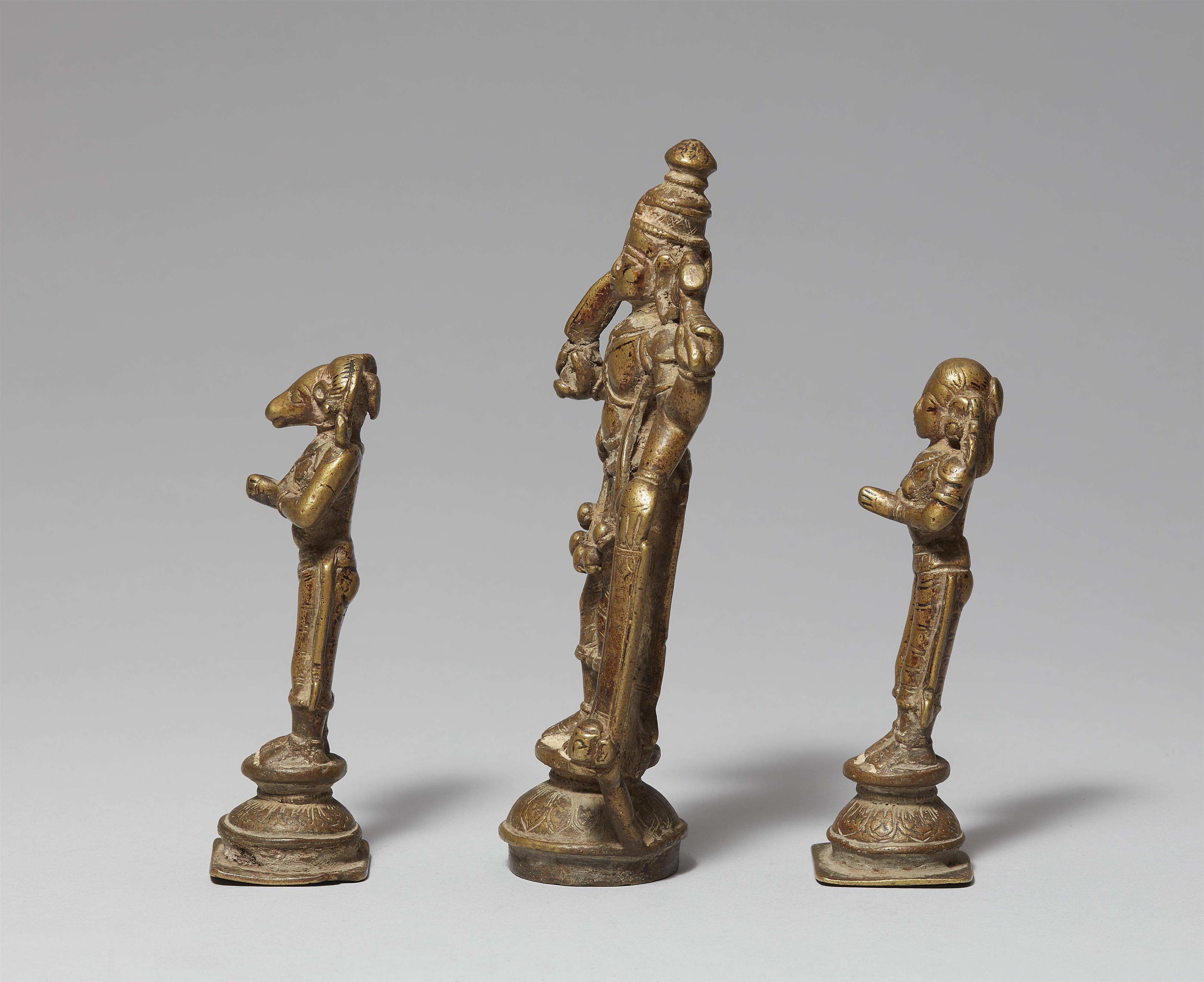 An Indian copper alloy figure group of Virabhadra. Maharashtra/Karnataka. 19th century - image-2