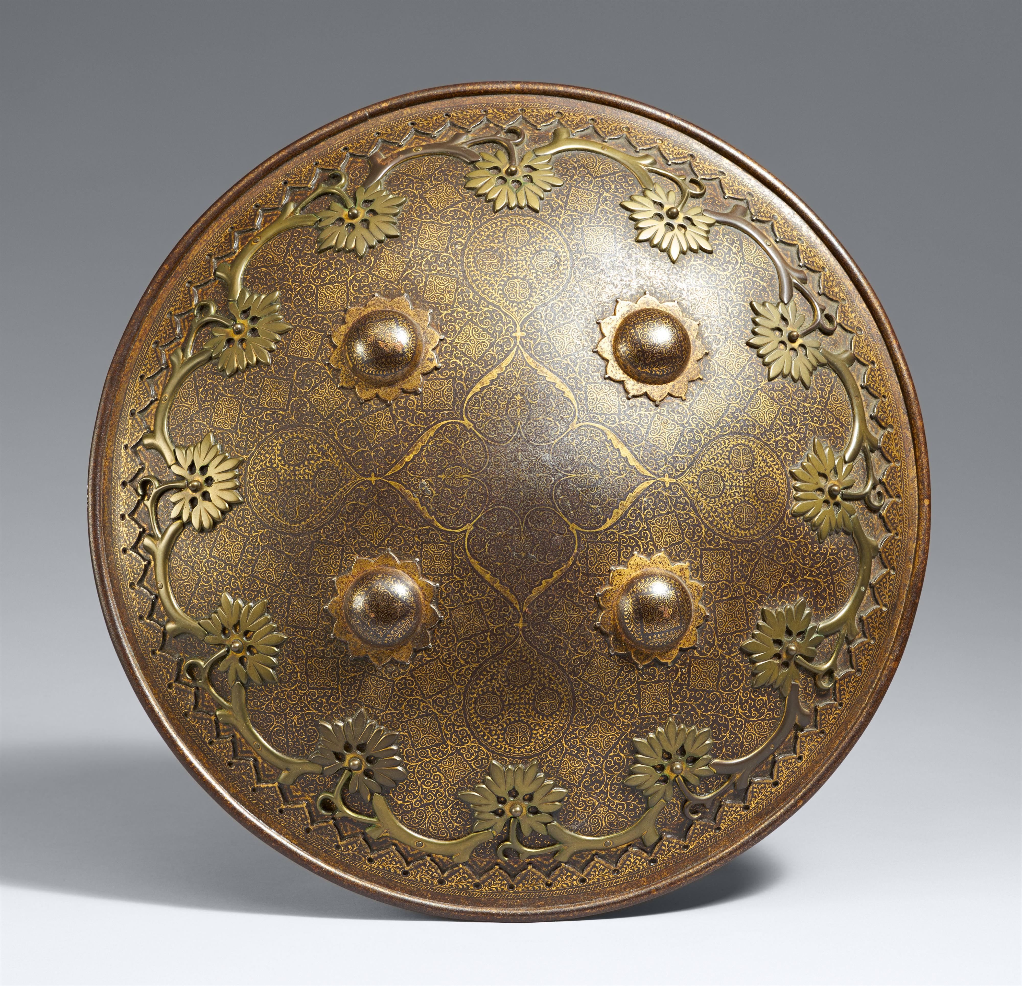 An iron Mughal-style shield (dha). 17th century or later - image-1