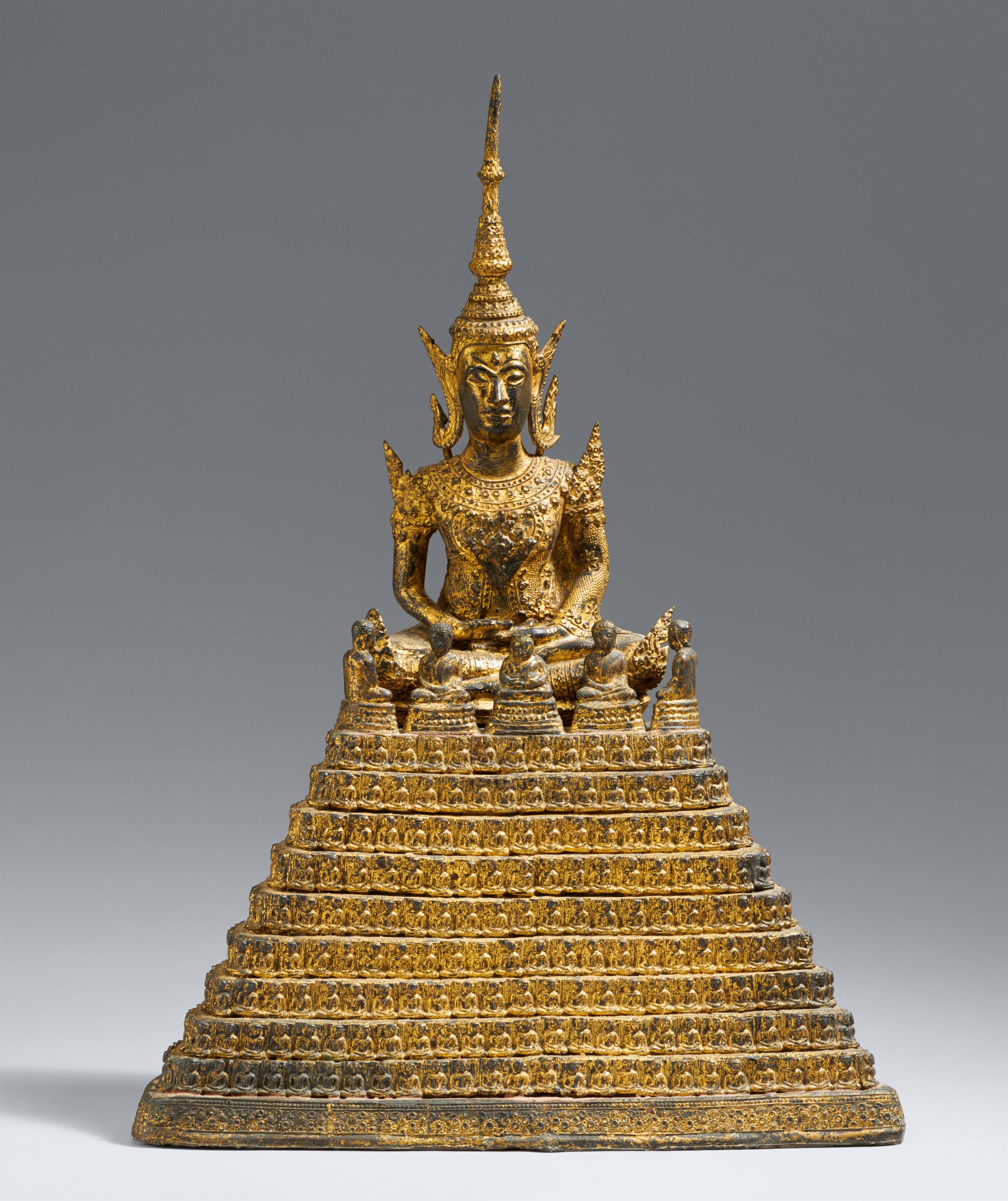 A gilt and lacquered bronze figure of a crowned and bejewelled Buddha. Thailand. Ratanakosin. 19th century - image-1