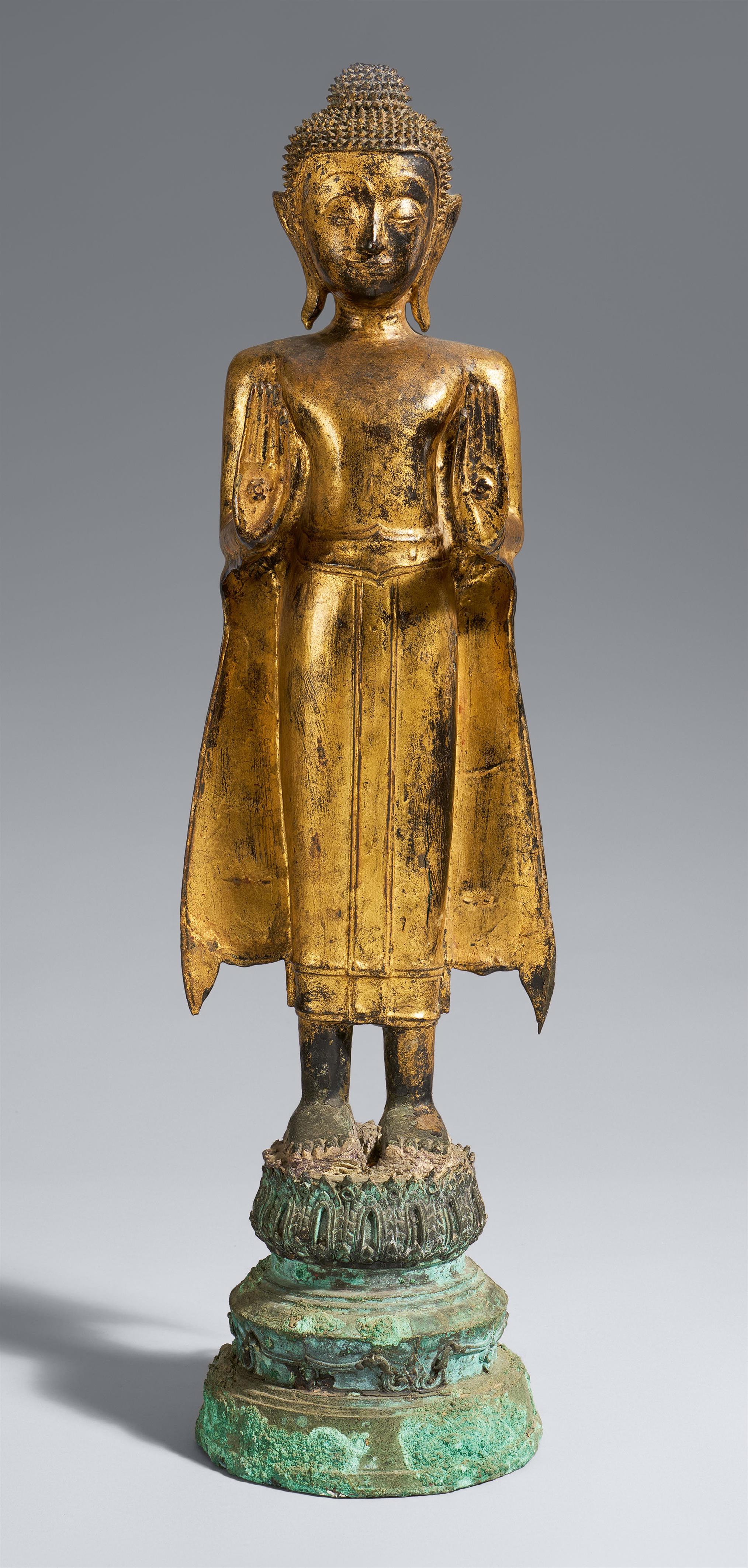 An Ayutthaya-style gilded and lacquered bronze figure of a Buddha. Thailand. 18th/19th century - image-1