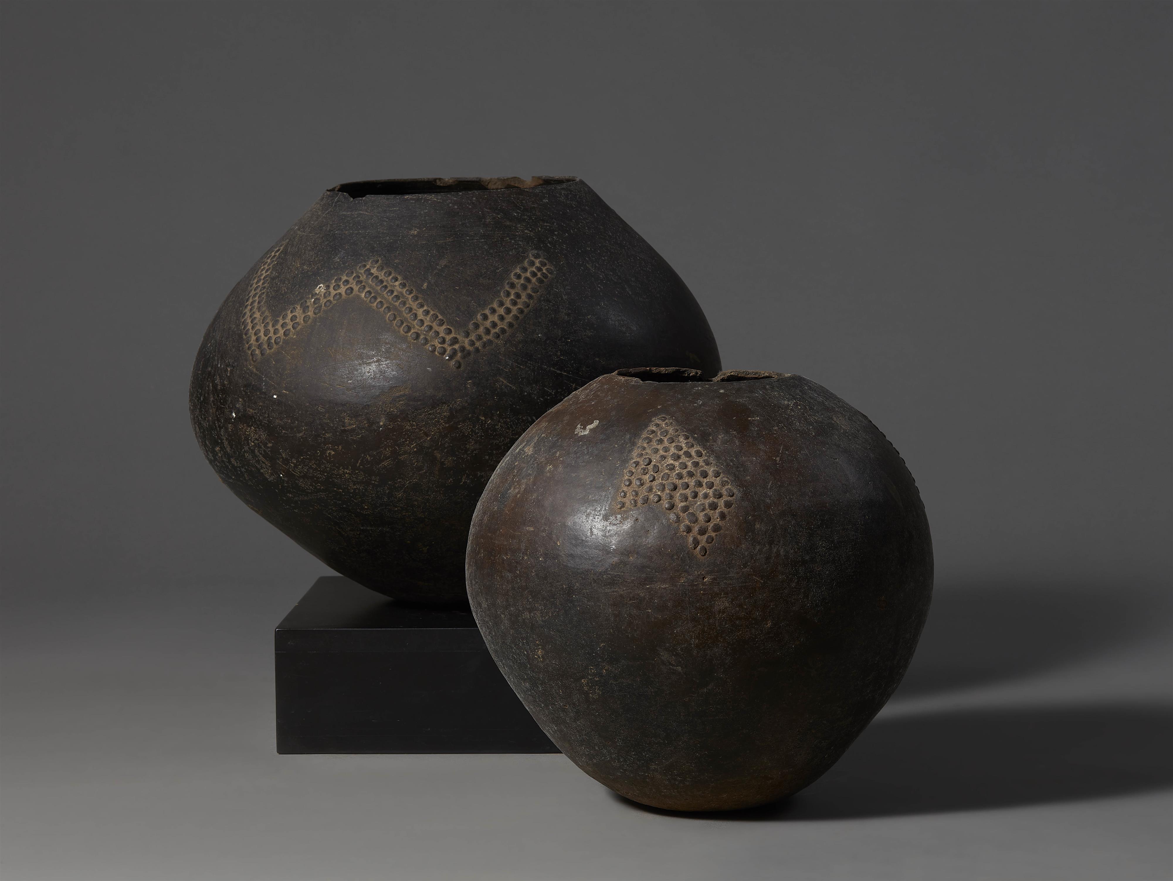 TWO ZULU BEER POTS, UKHAMBA - image-2