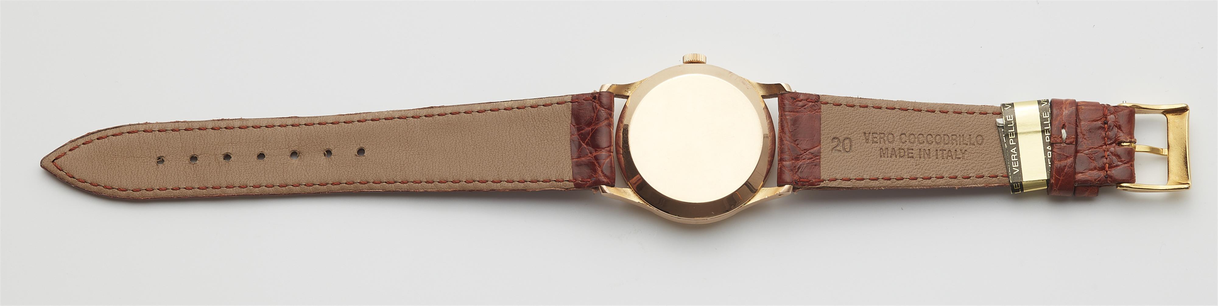 An 18k gold manual winding Vacheron Constantin gentleman's wristwatch. - image-4