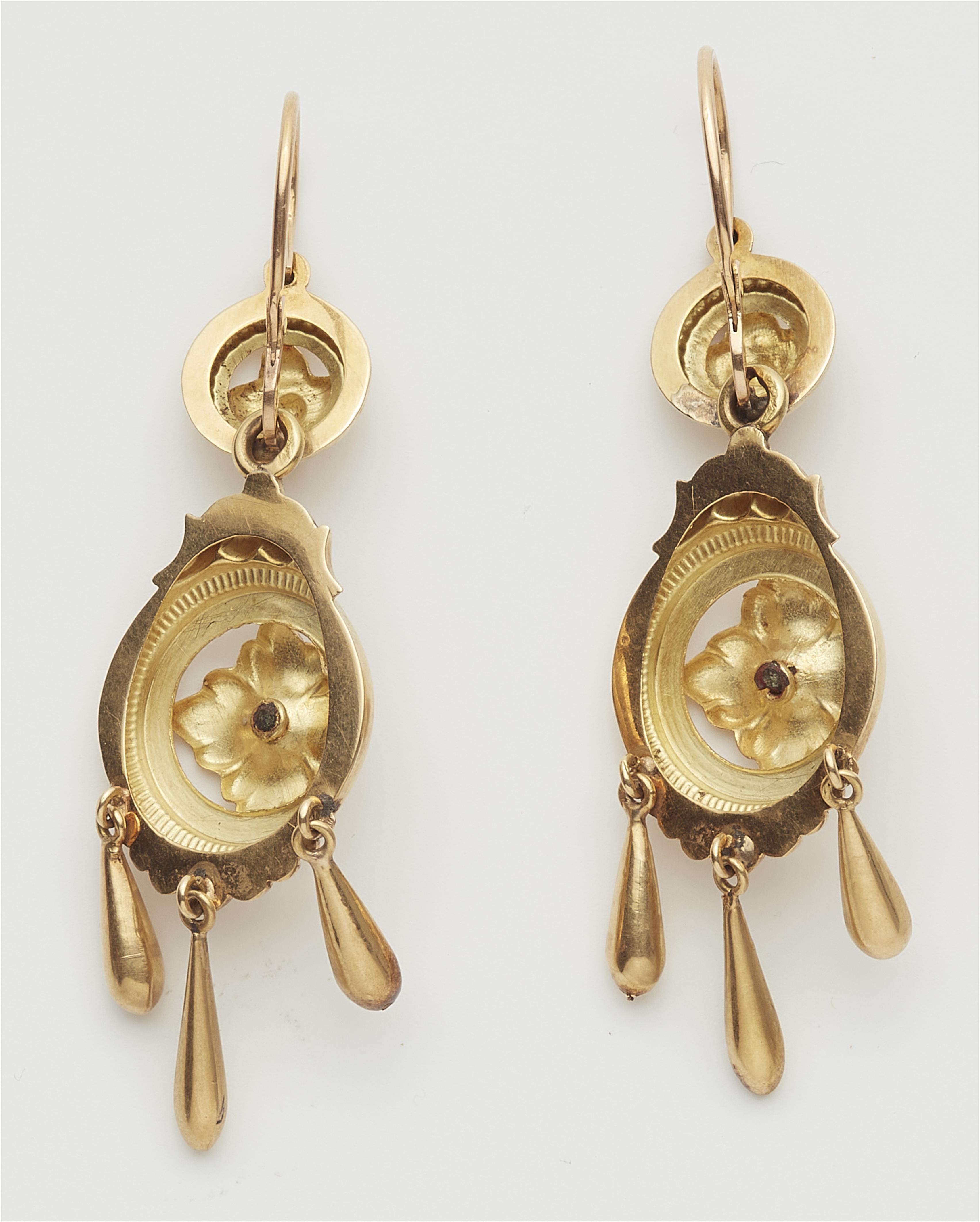 A pair of French 18k gold repoussé pendeloque earrings. - image-2