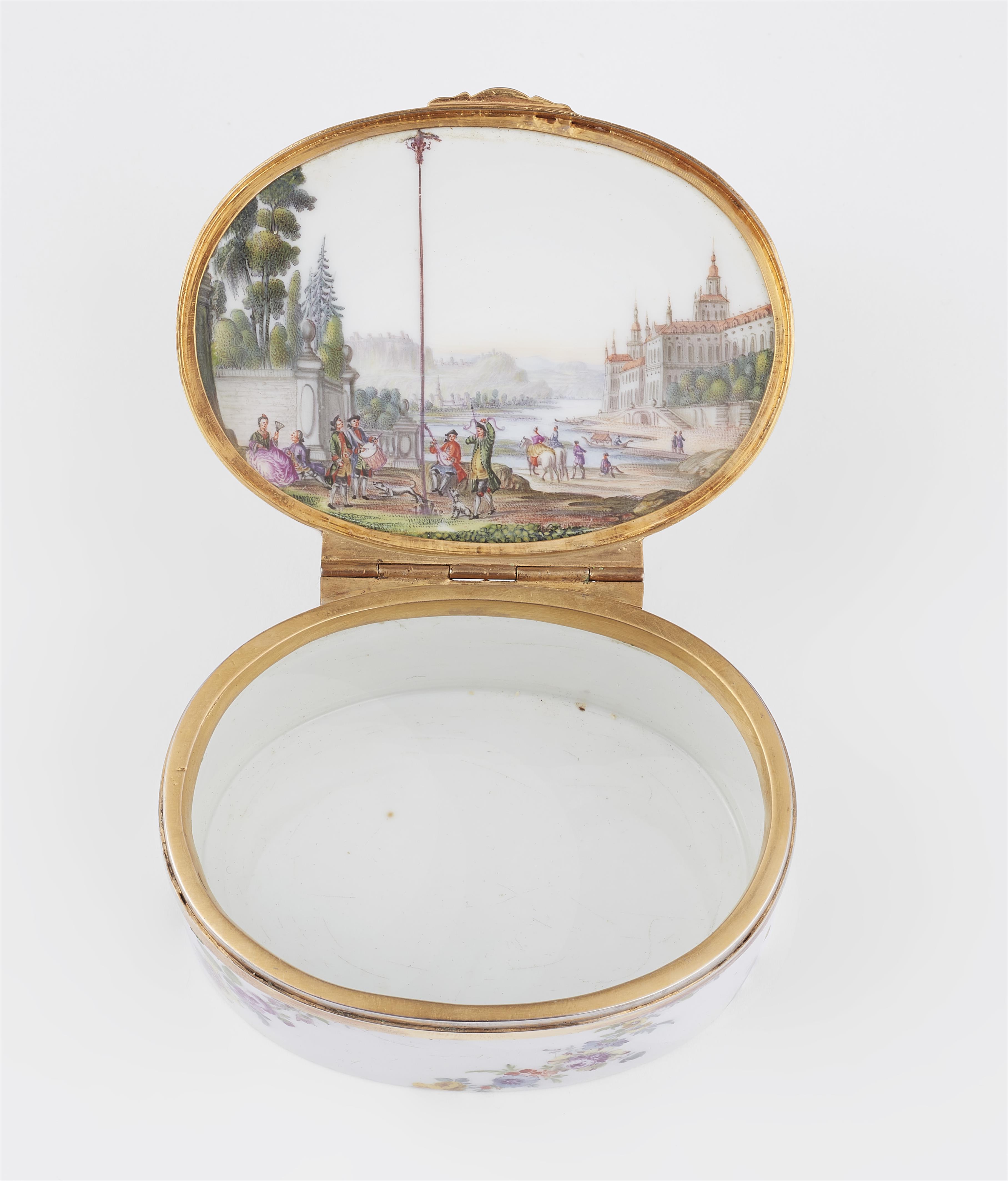 A Meissen porcelain snuff box with flower and landscape motifs - image-2