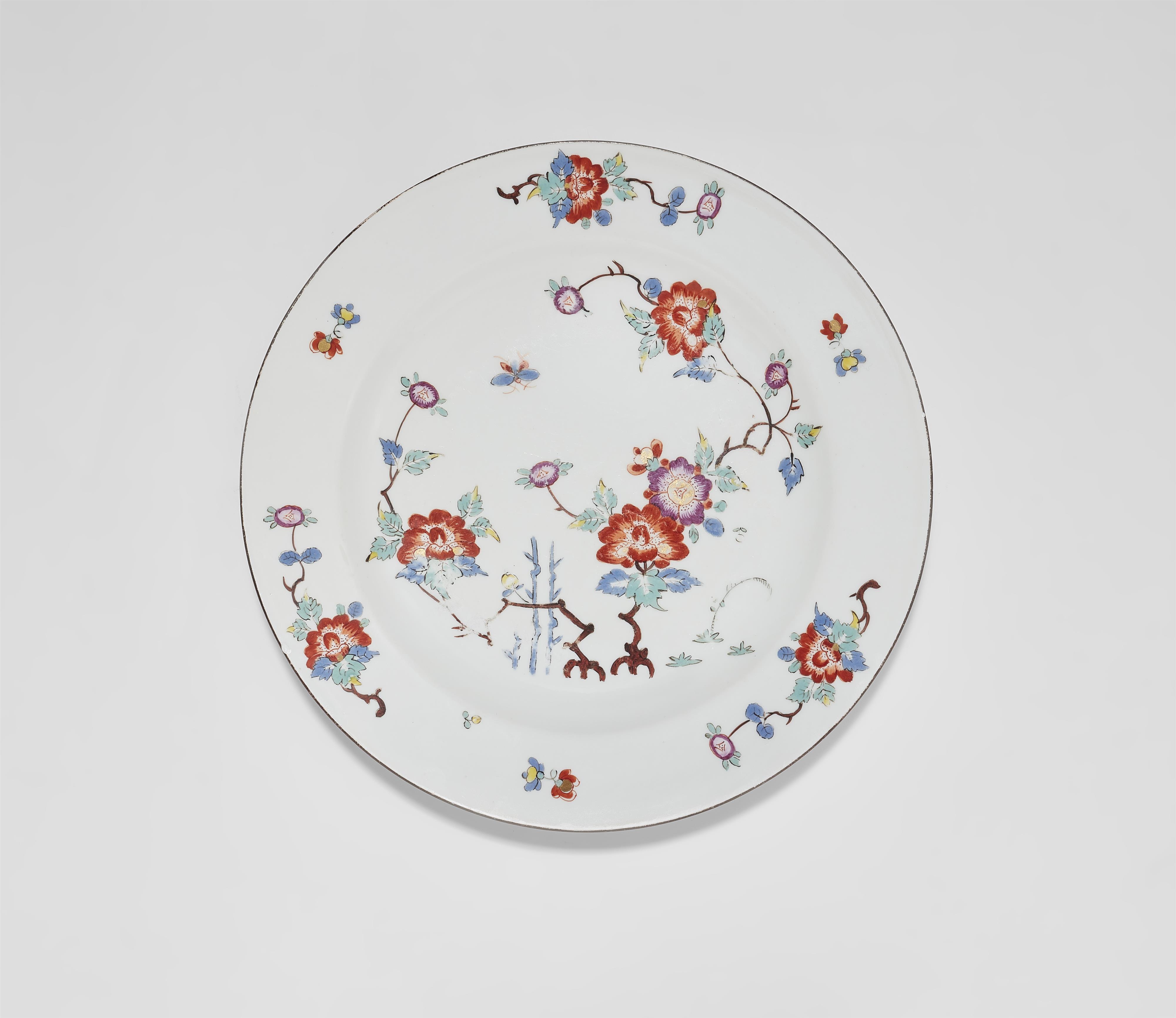 A Meissen porcelain plate with rare Kakiemon decor - image-1
