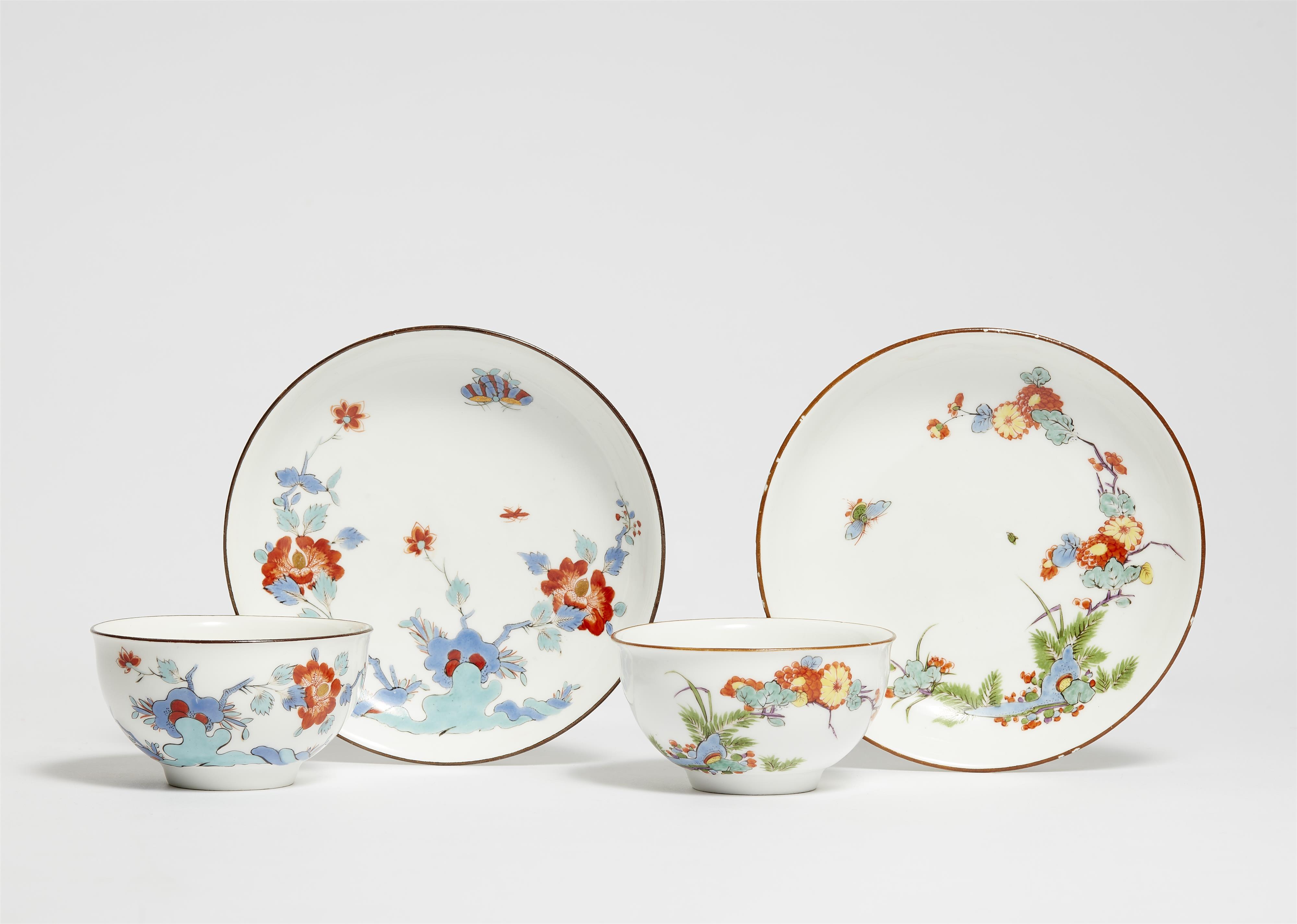 Two Meissen porcelain tea bowls and saucers with chrysanthem flower decor - image-1