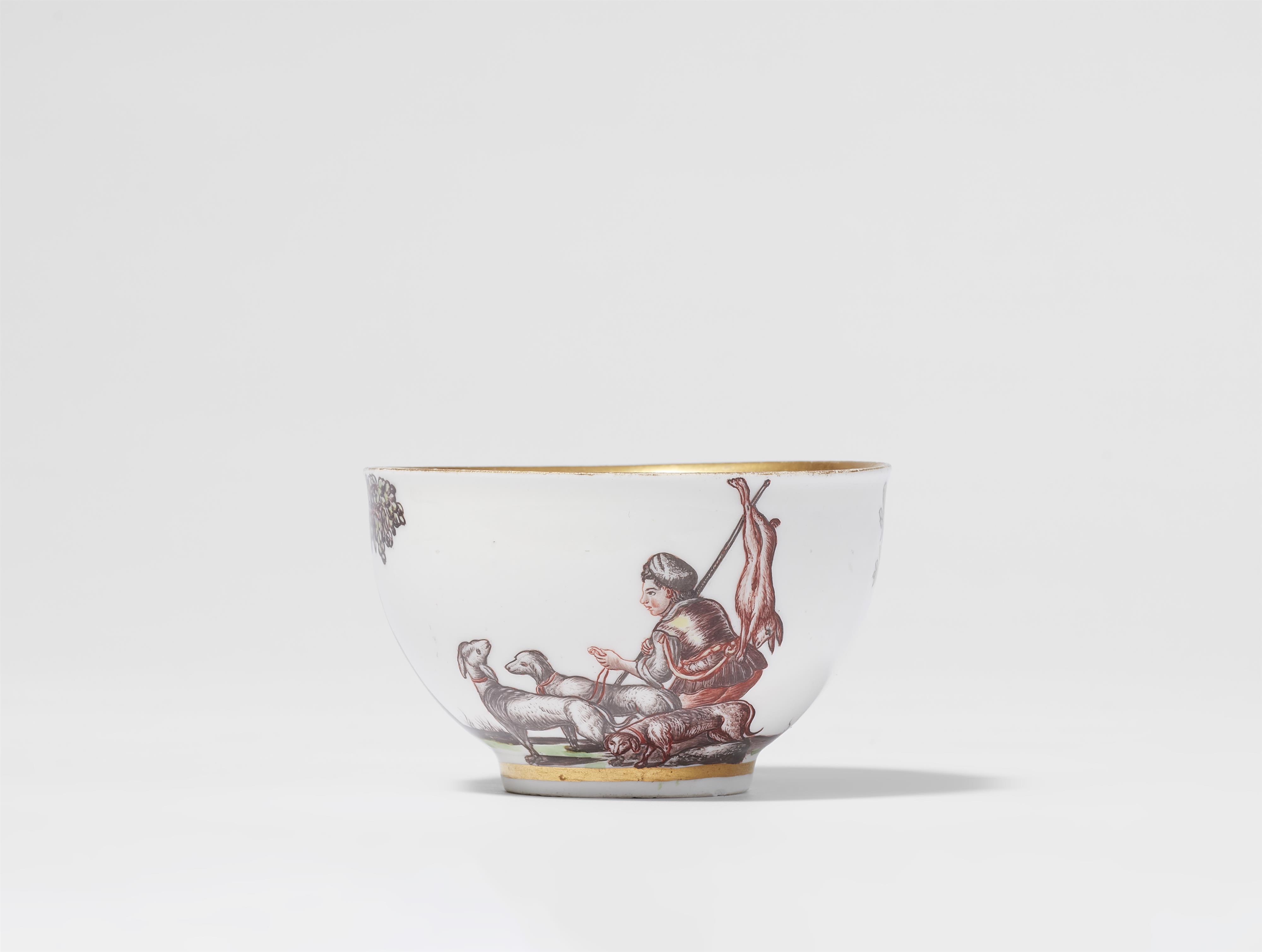A Meissen porcelain tea bowl with a hunter and a basket weaver - image-1