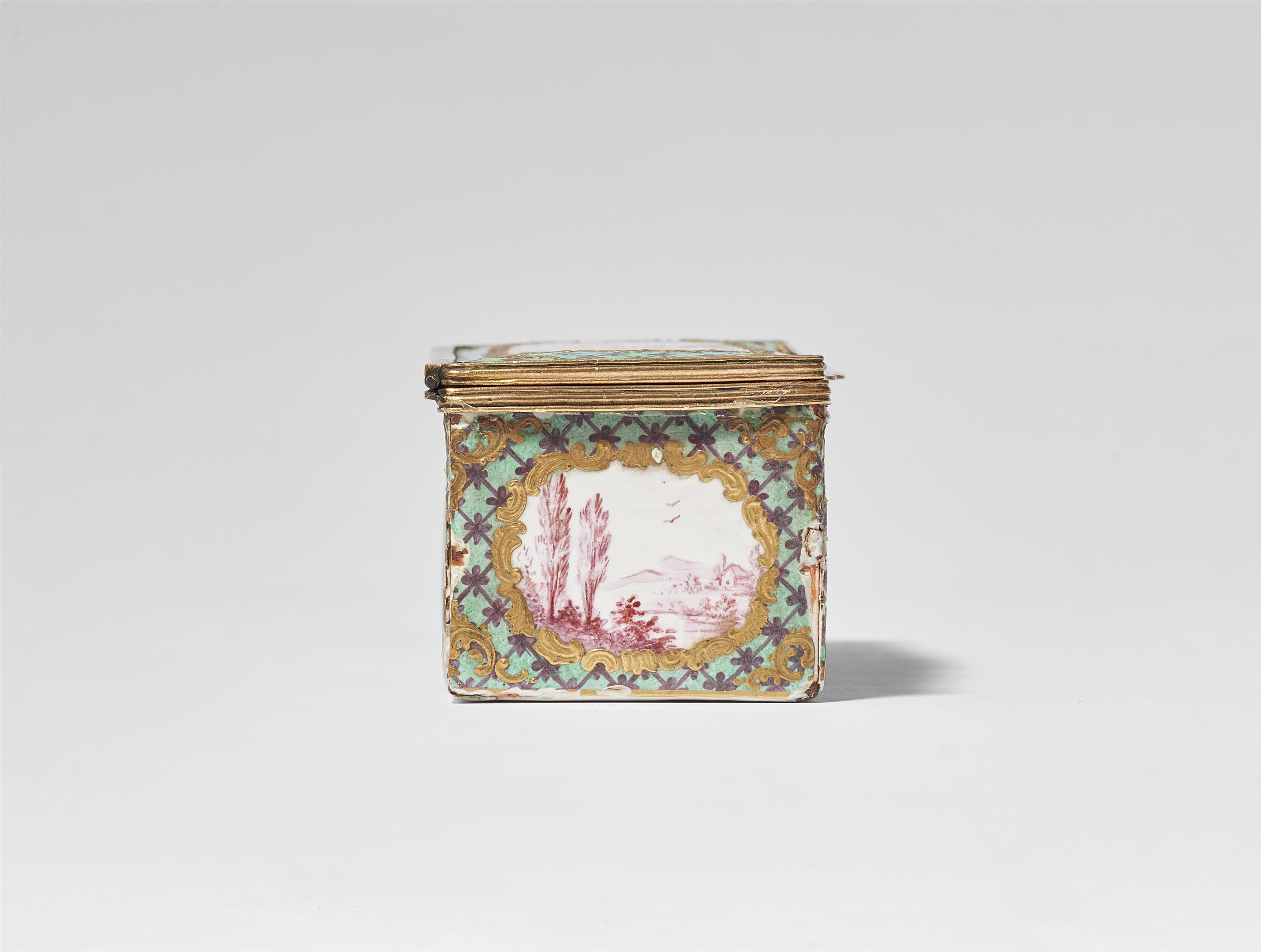 An English enamel snuff box - image-5