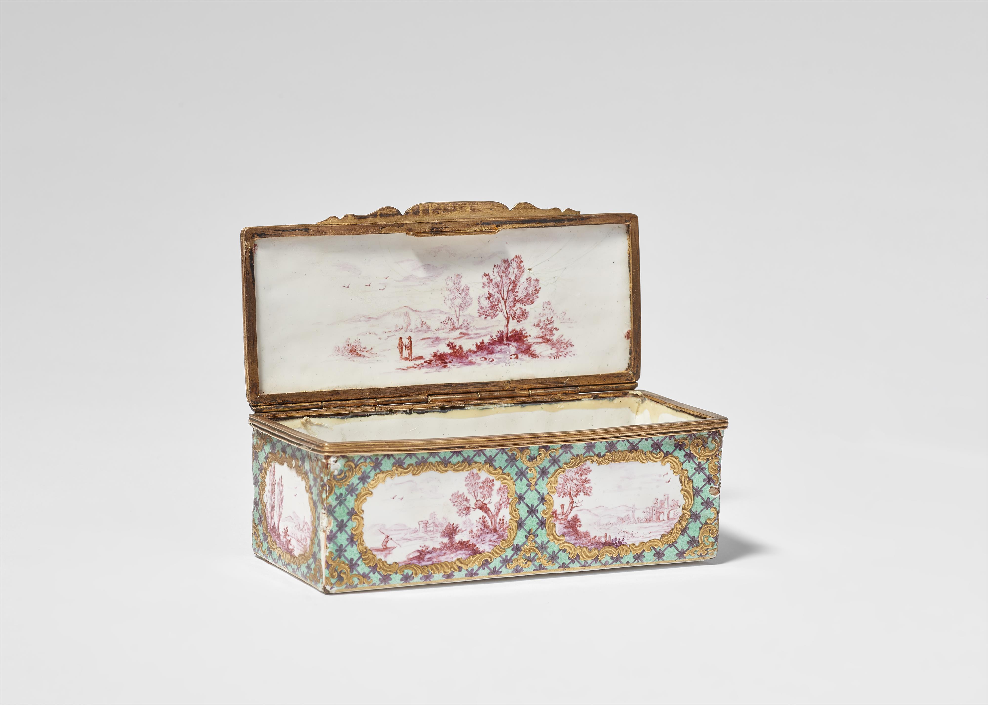 An English enamel snuff box - image-9