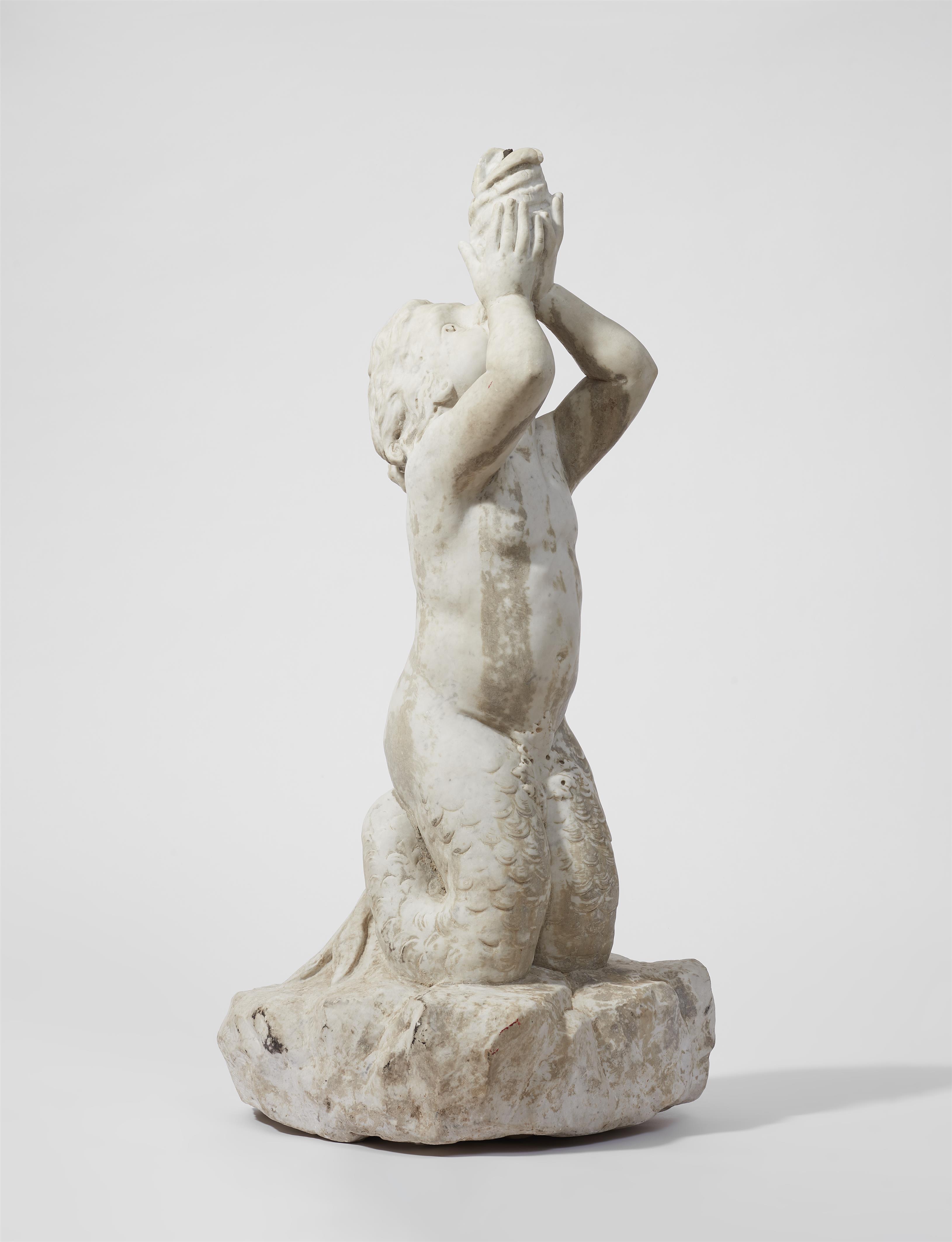 Triton mit Muschel als Brunnenfigur - image-2