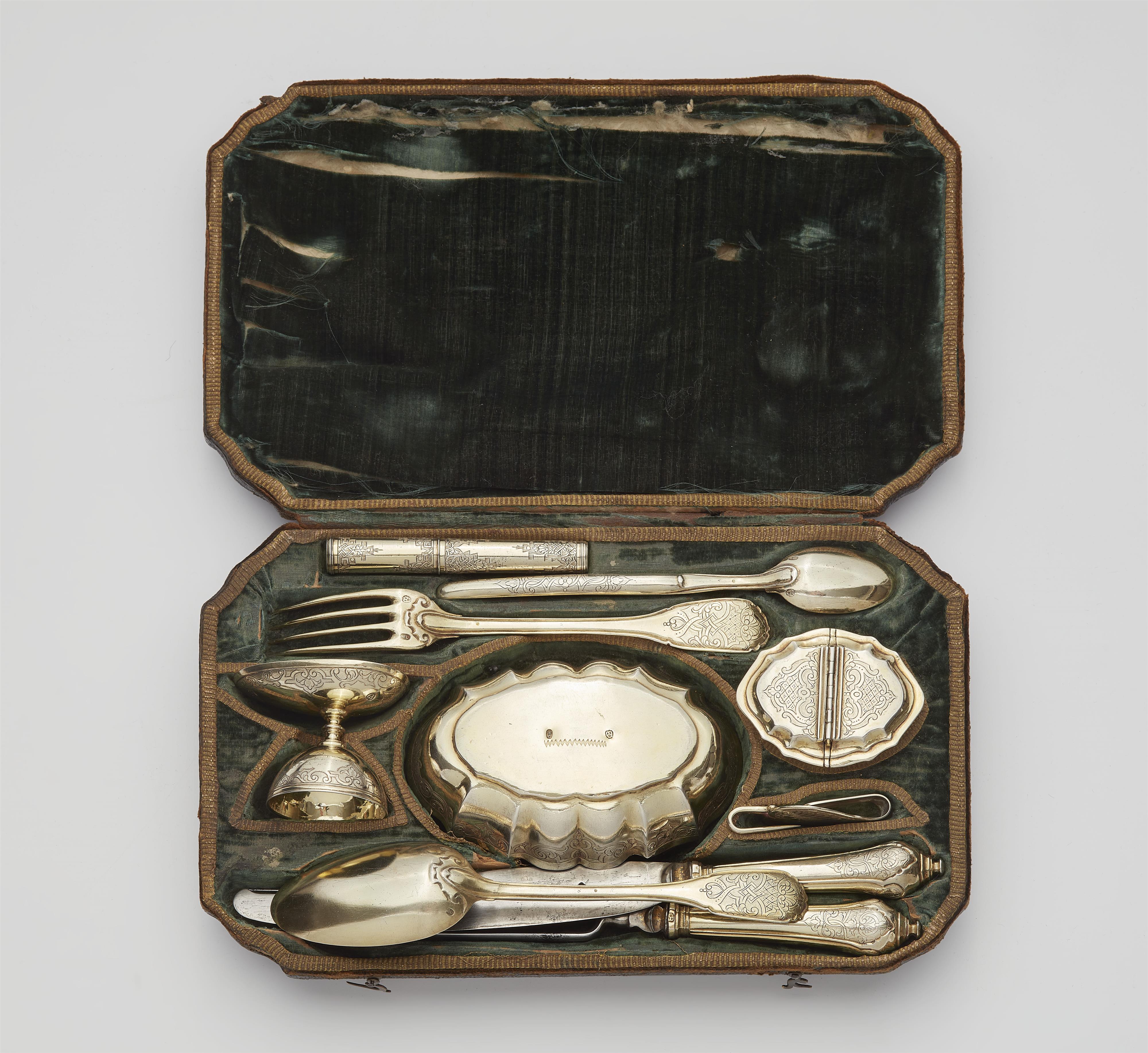 An Augsburg Régence silver gilt travel cutlery set - image-1