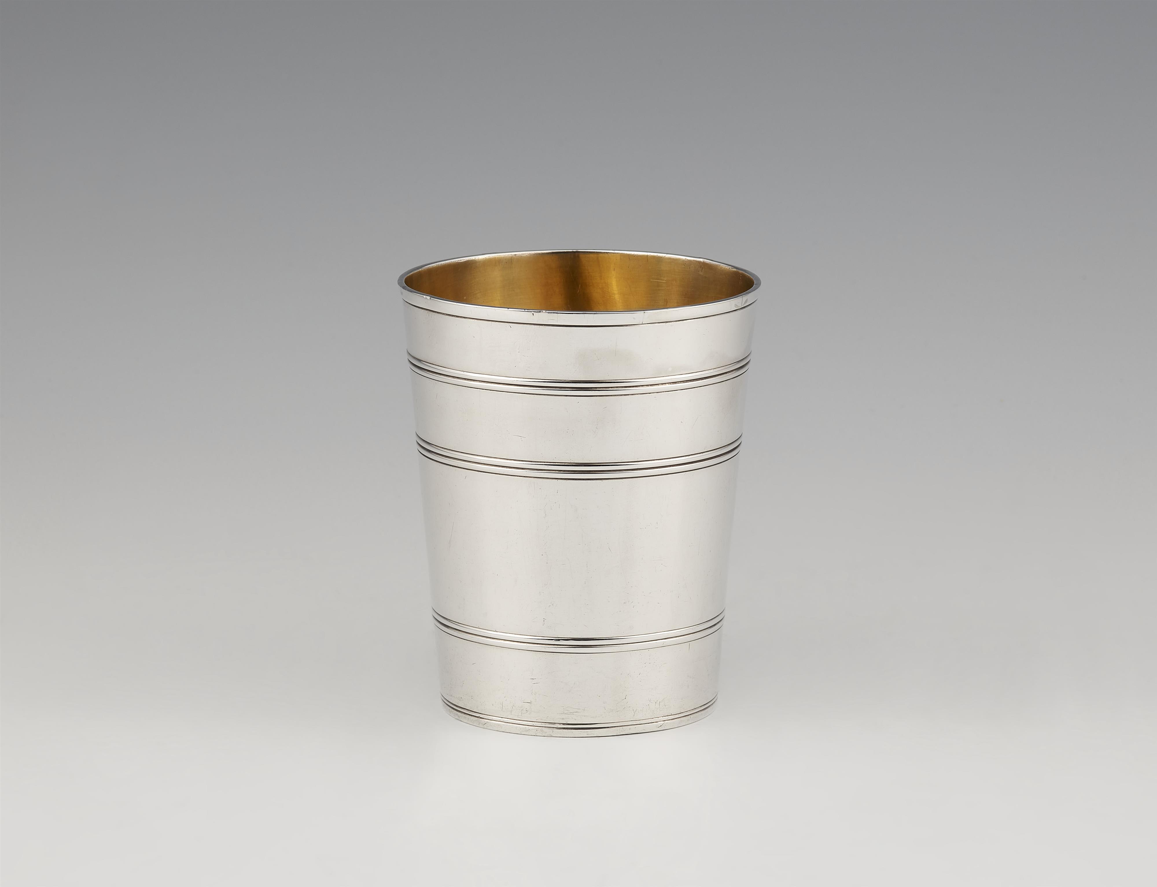 A George III London silver beaker - image-1