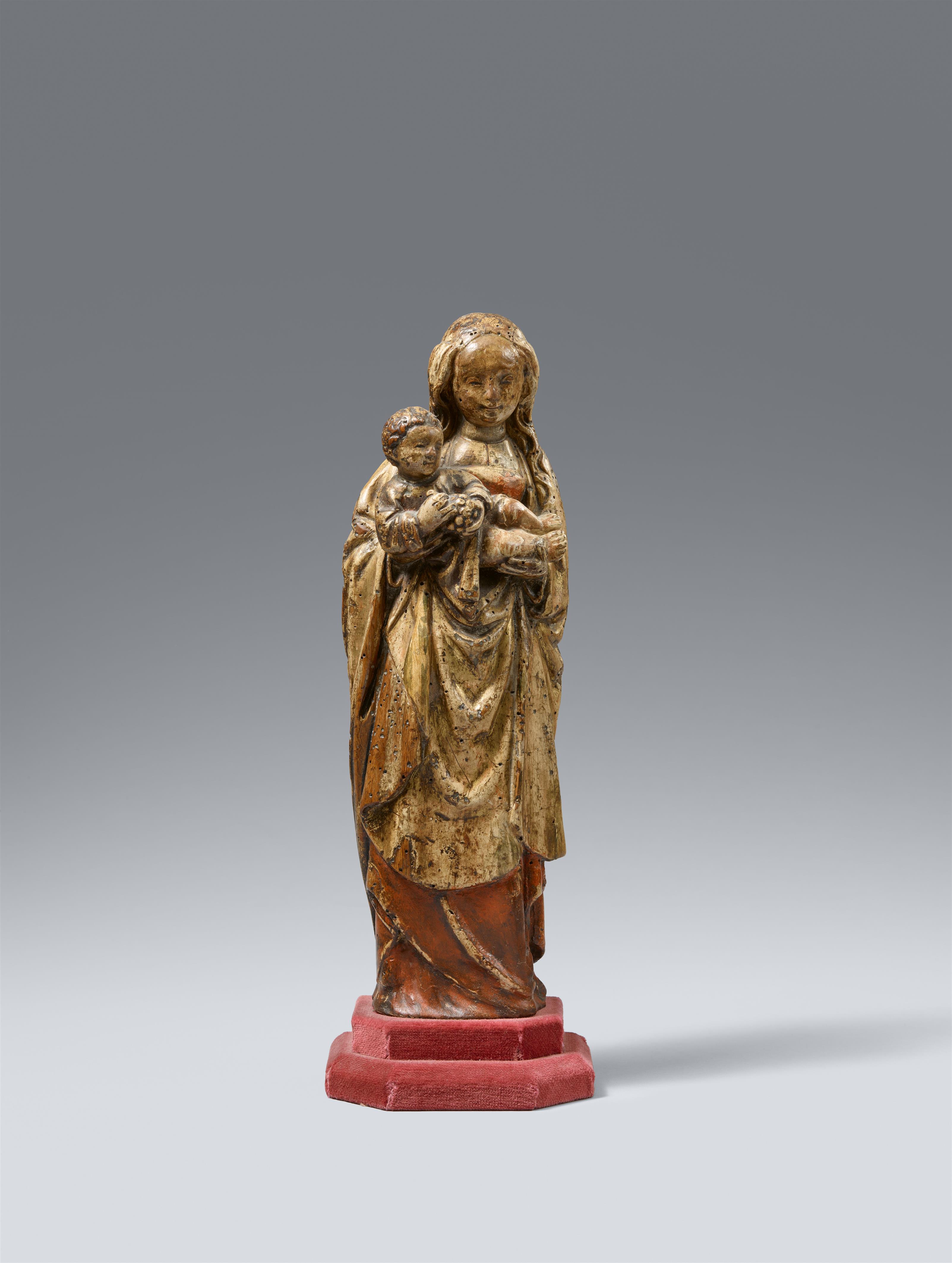 Mechelen early 16th century - An early 16th century Mechelen carved figure of the Virgin and Child - image-1