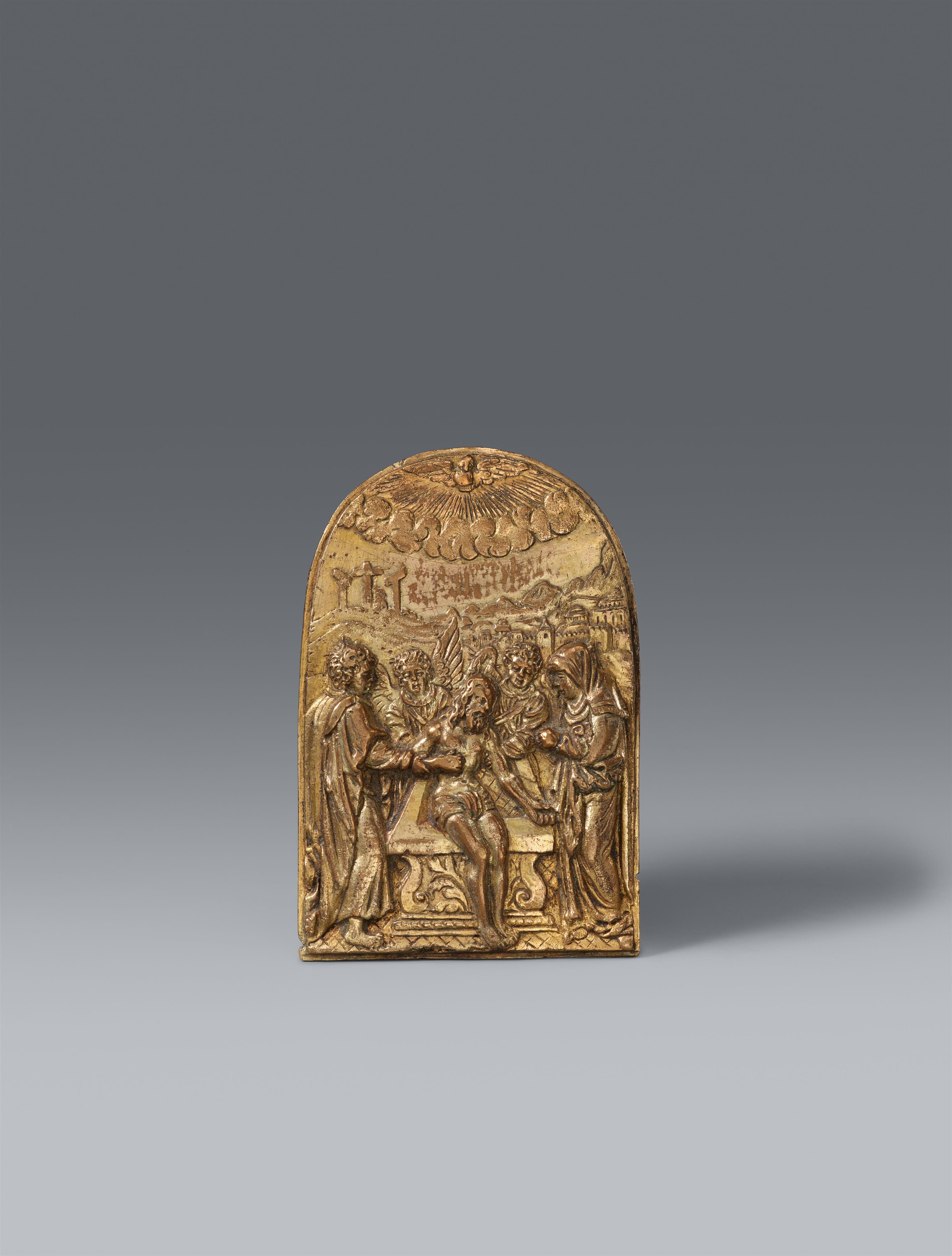 Probably South German 3rd quarter 16th century - A brass plaque with the Entombment, presumably South German, third quarter 16th century - image-1