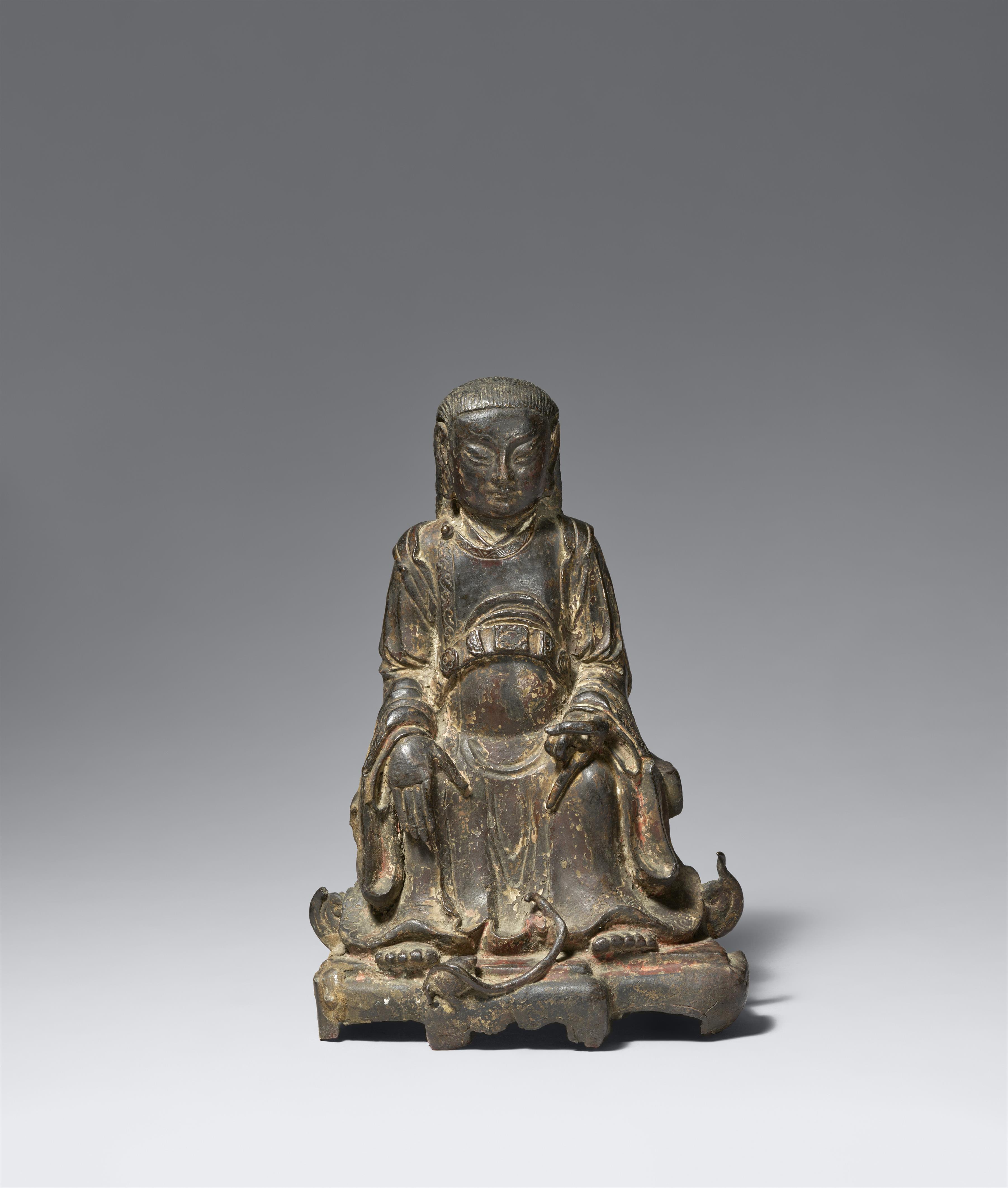 A bronze figure of Zhenwu, the God of the North. Late Ming dynasty, 17th century - image-1