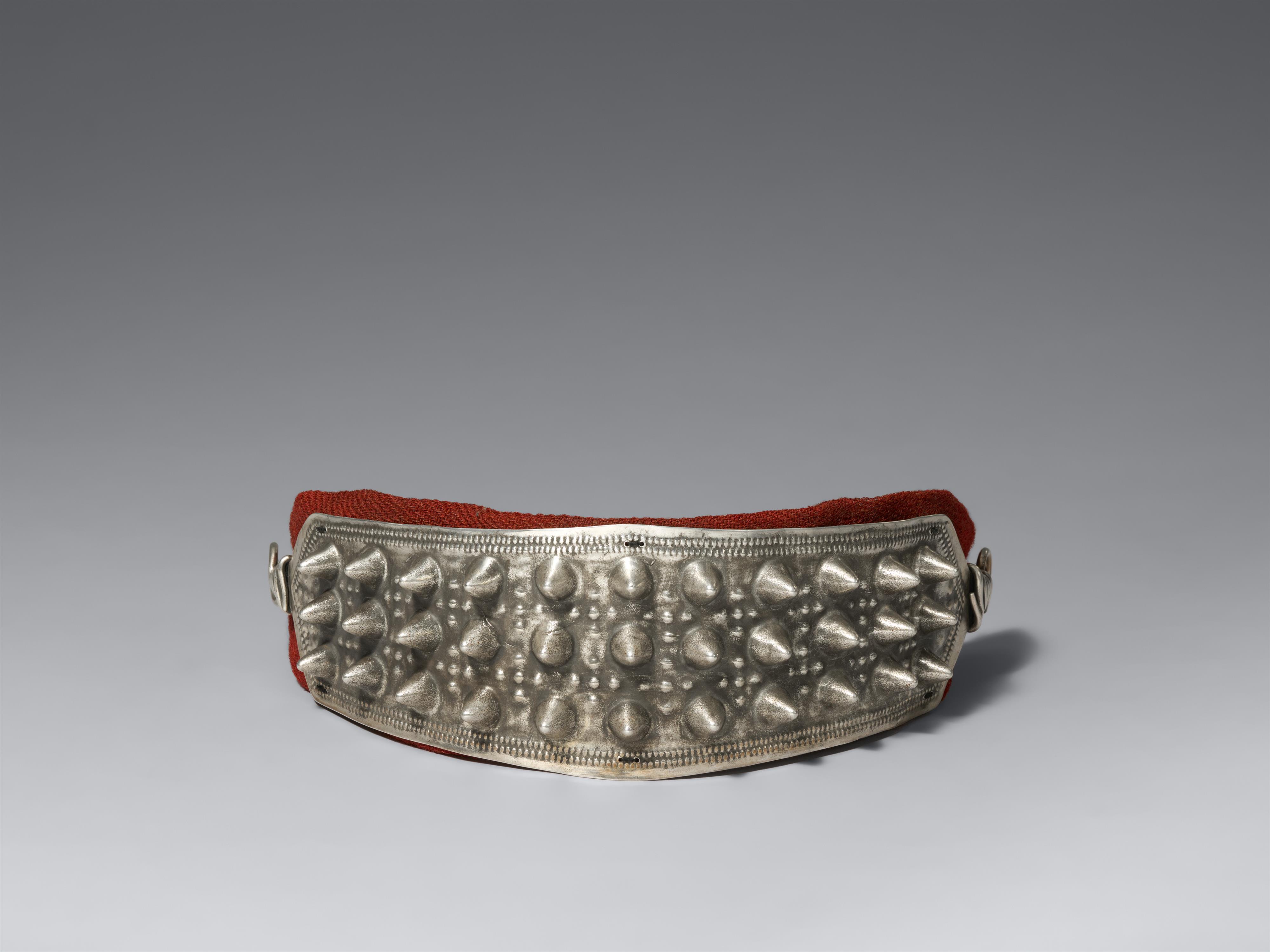 Silver headdress for a man. Southwestern China, Guizhou province, Qiangdongnan region, Baikai village. Mid-20th century - image-2