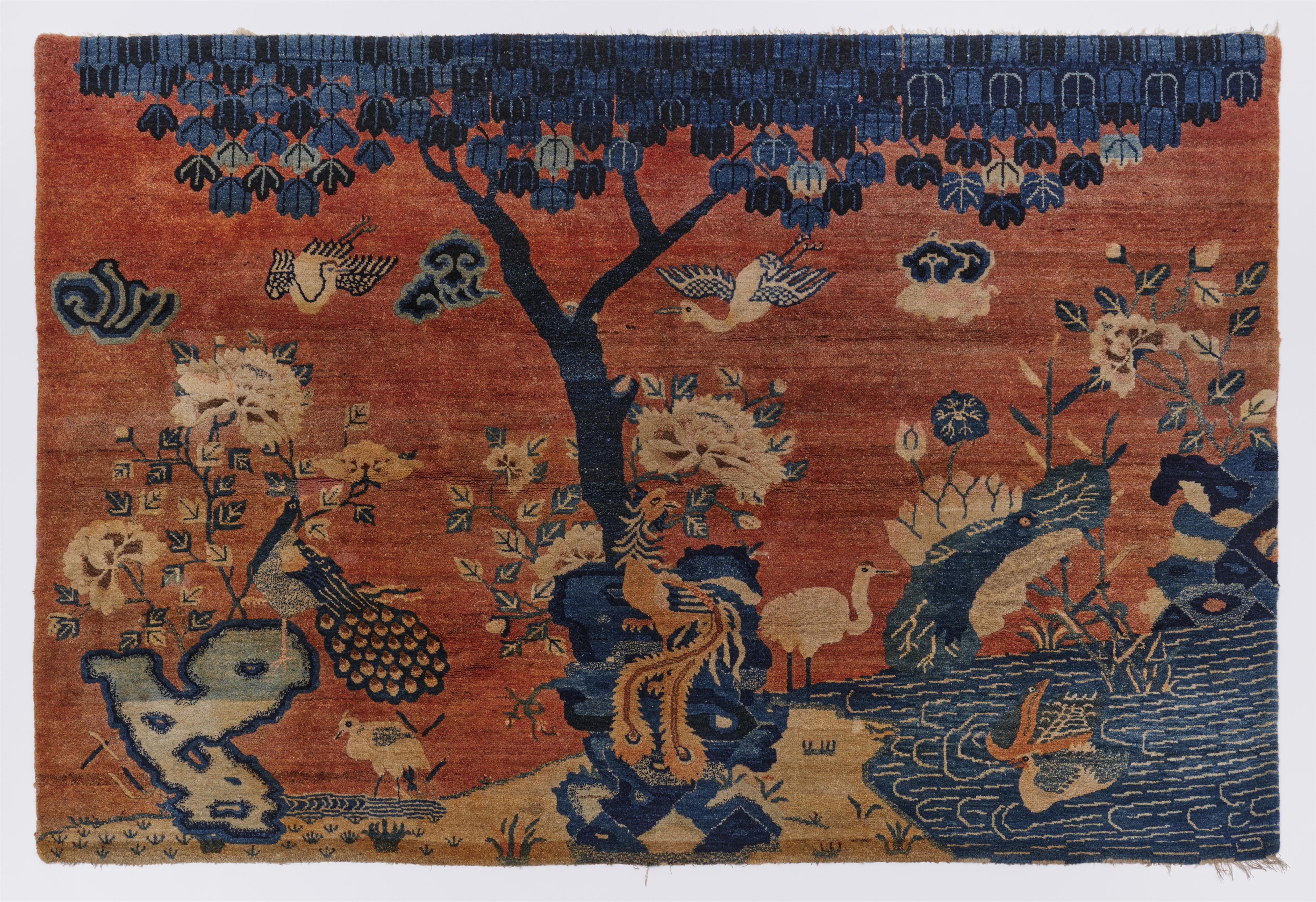 A wool Batou carpet. Inner Mongolia. Around 1900 - image-1