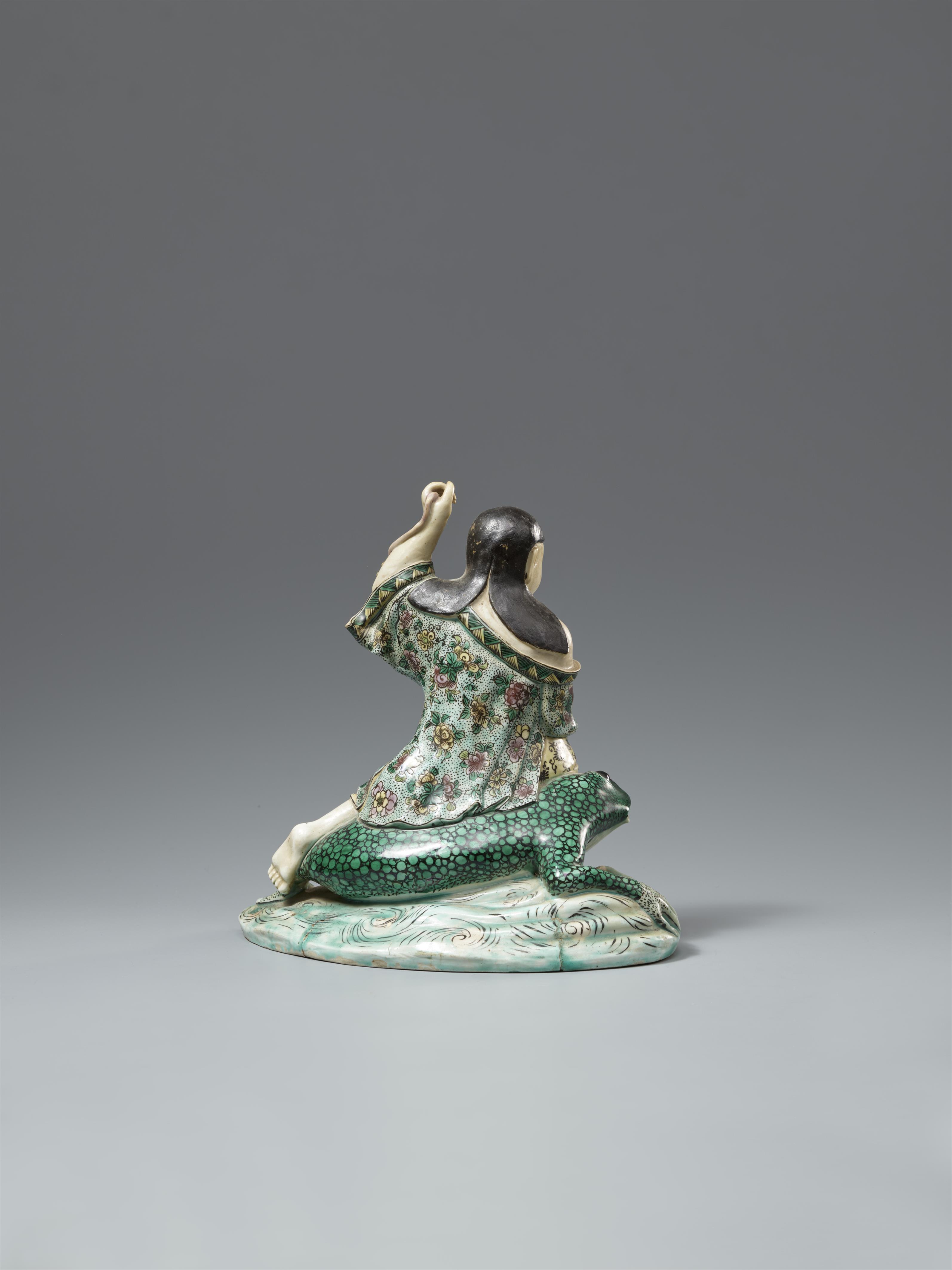 An email sur biscuit figure of Liu Hai and the three-legged wealth-toad. Kangxi period (1662–1722) - image-2
