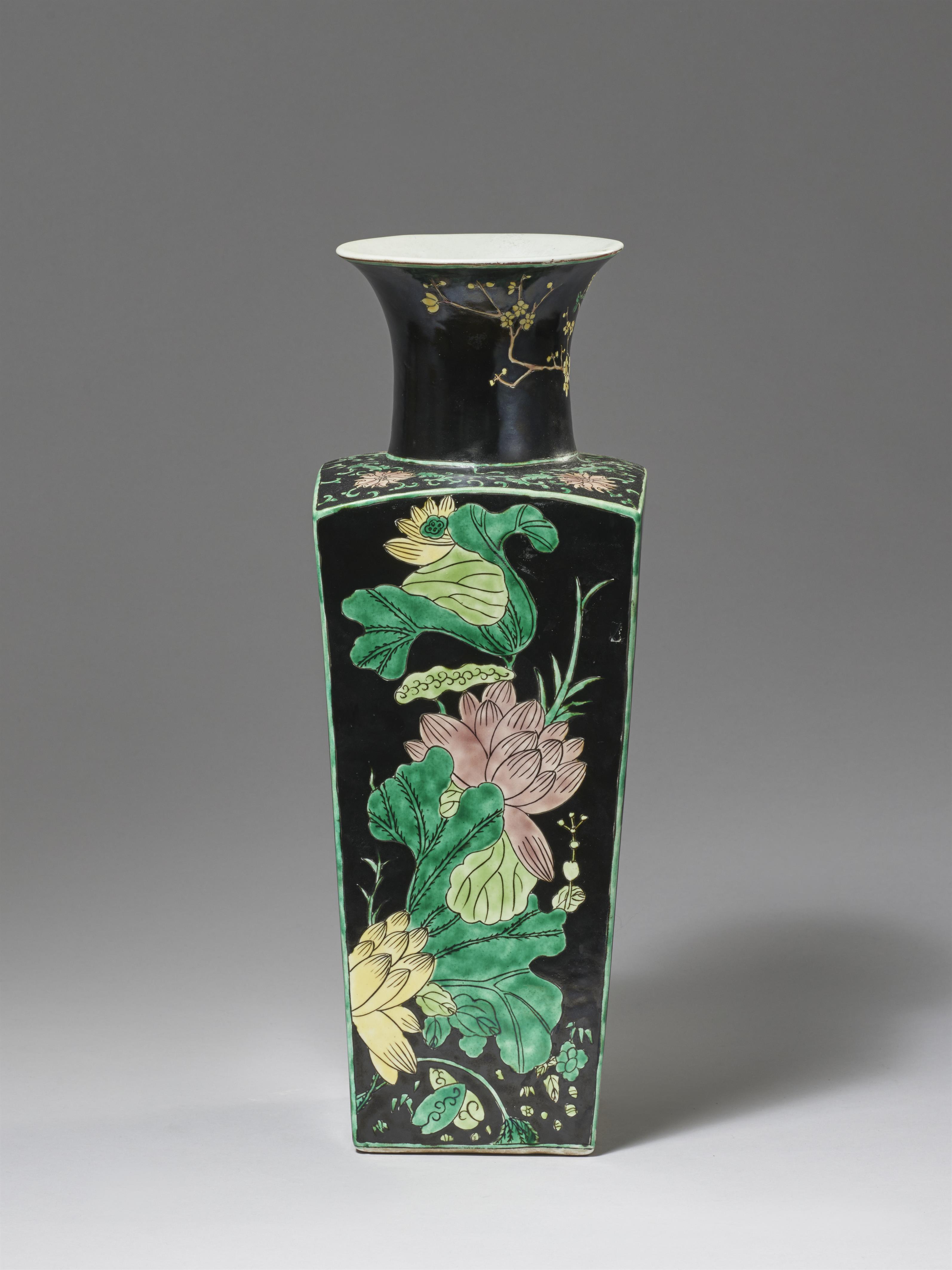 Famille noire-Vase. Späte Qing-Zeit, 19./20. Jh. - image-4