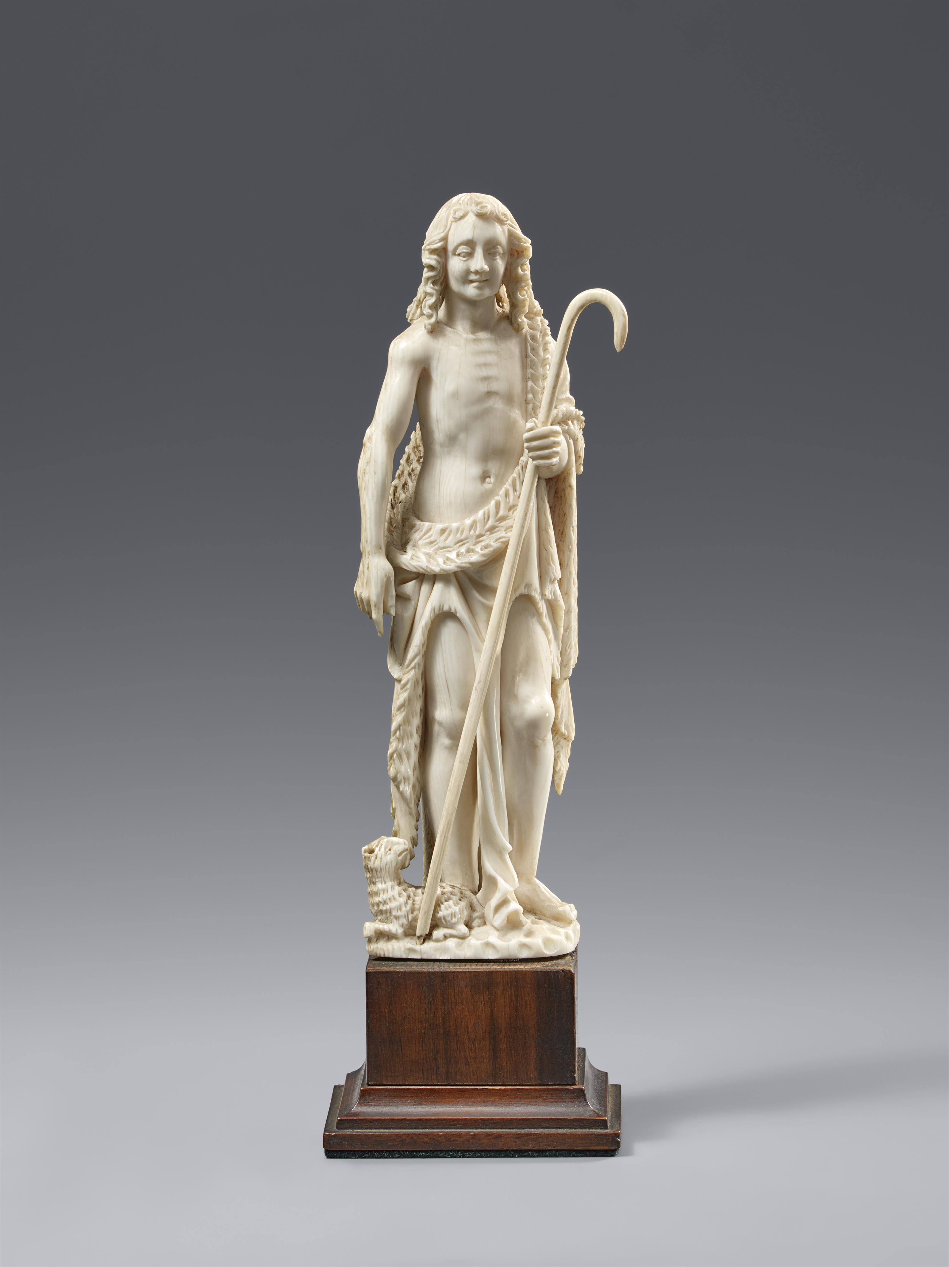An Indo-Portuguese ivory figure of Christ as the Good Shepherd. India, Goa. 18th/19th century - image-1