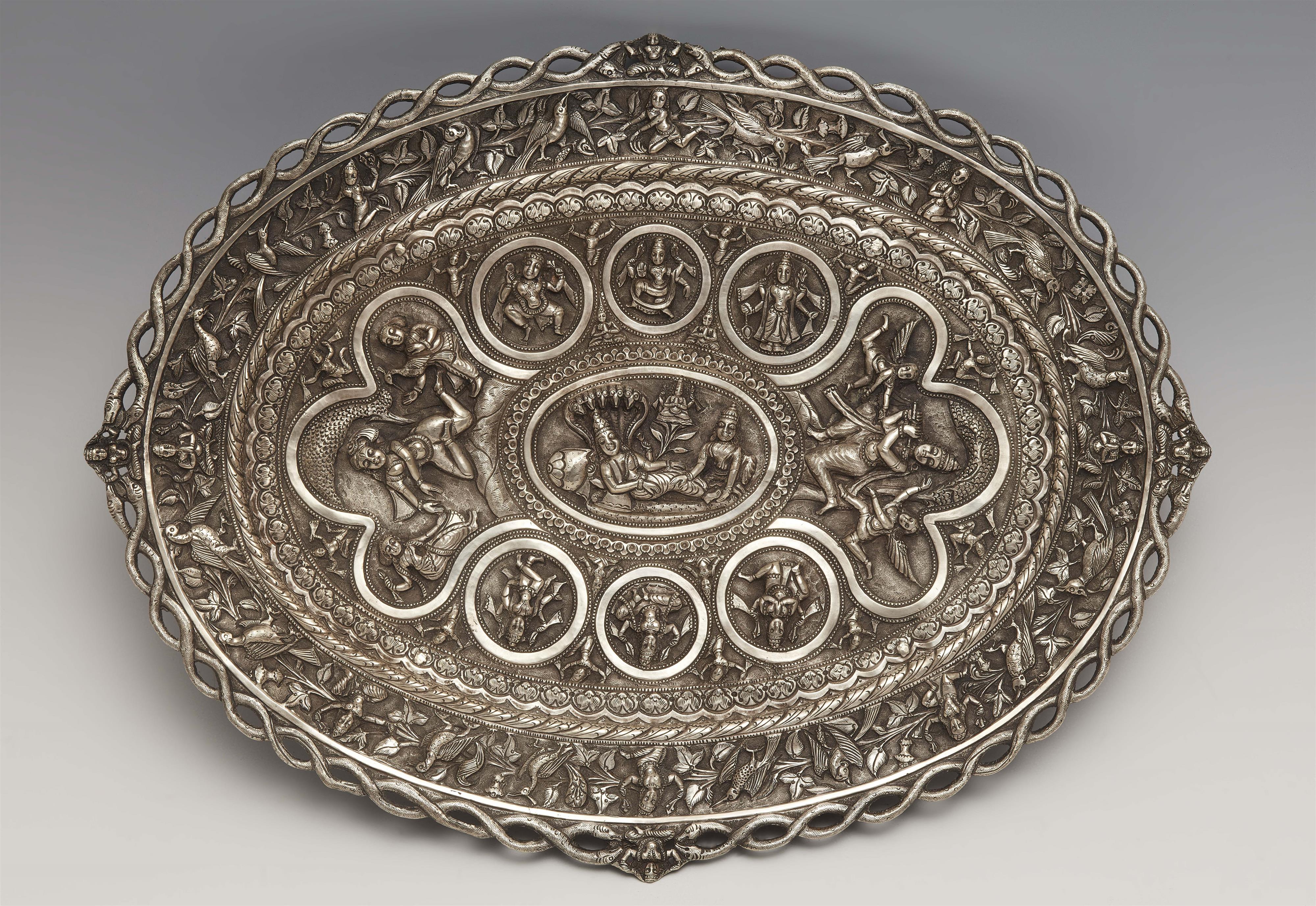 A Poona oval silver swami pattern footed tray. Late 19th century - image-1