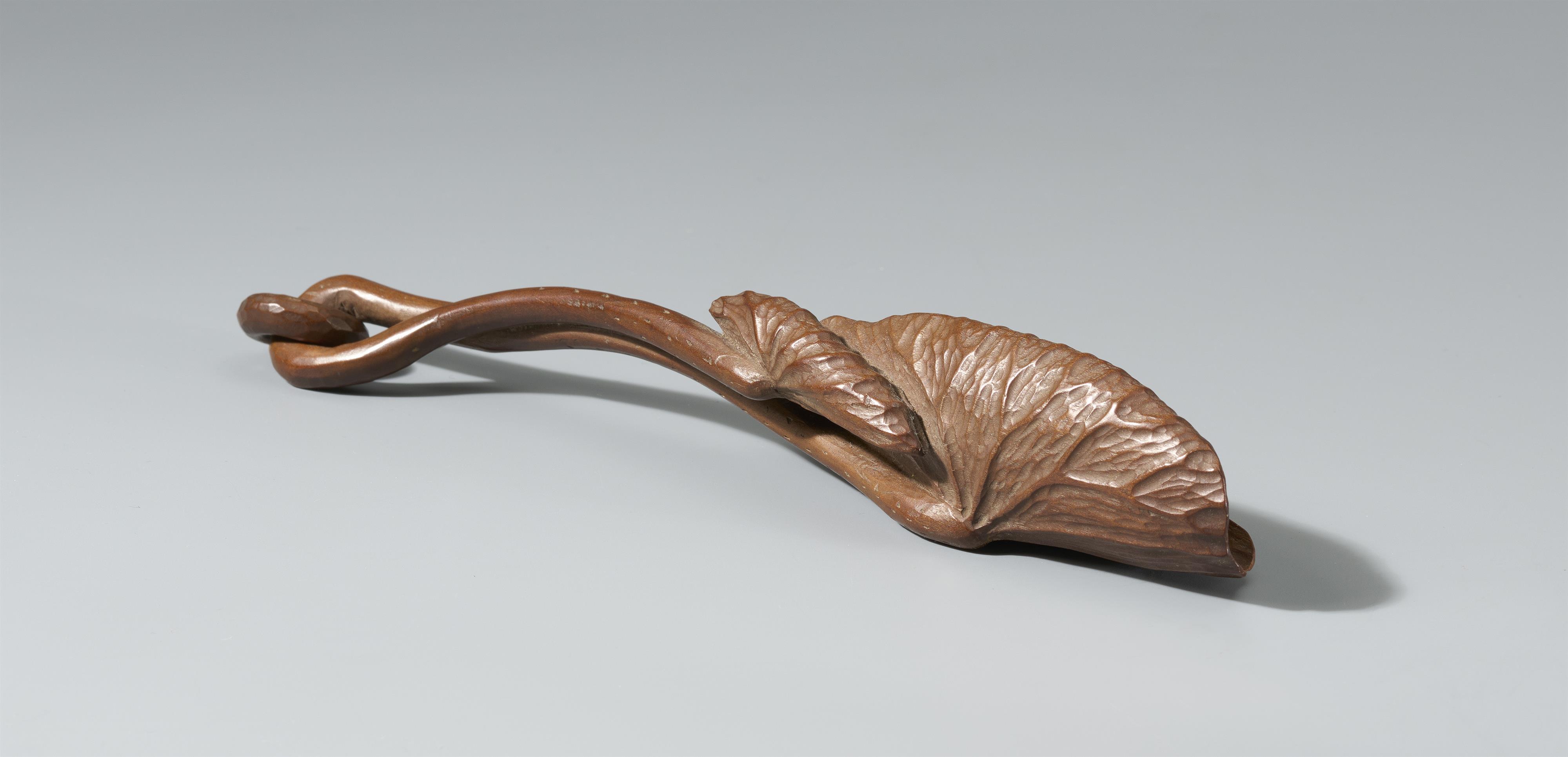 A wooden scoop for tea leaves (chagô). 20th century - image-4