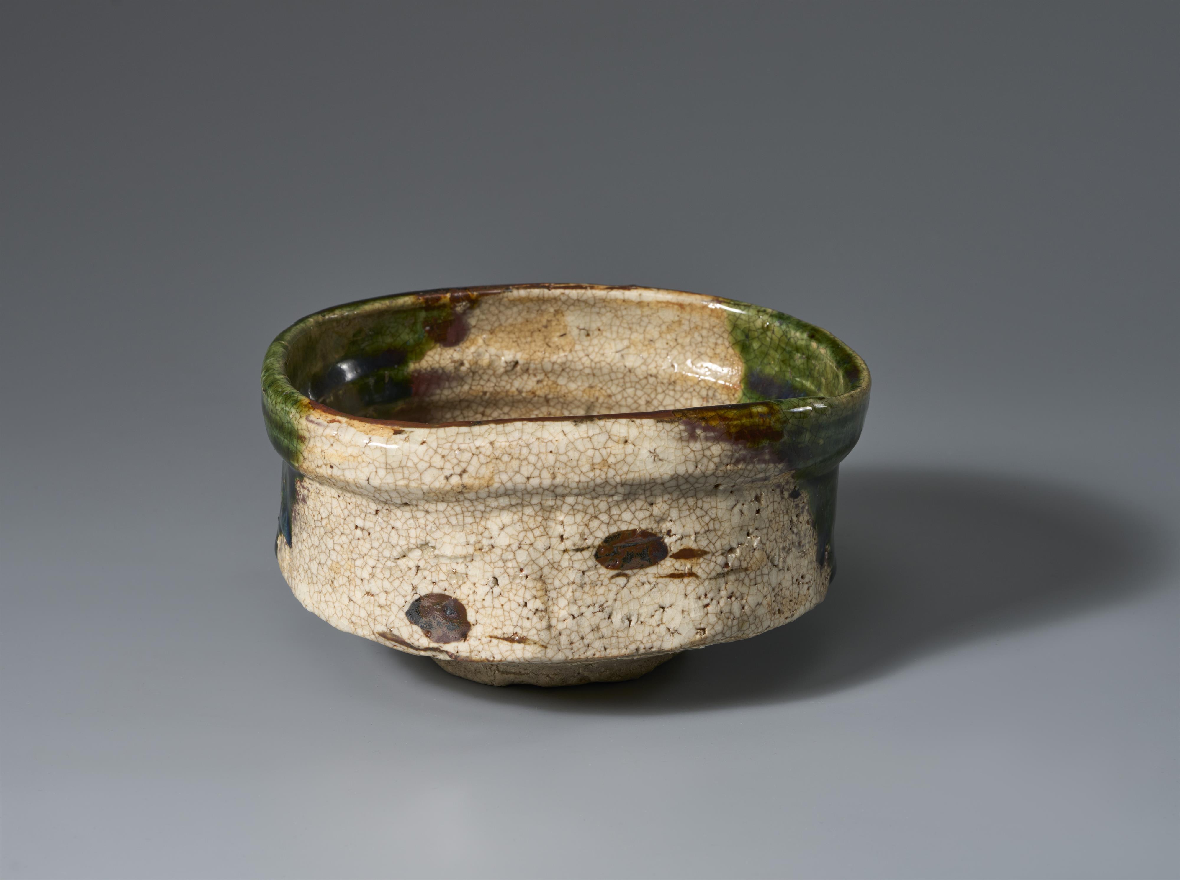 Chawan. Ao-Oribe. Mino-Gebiet. Edo-Zeit - image-2