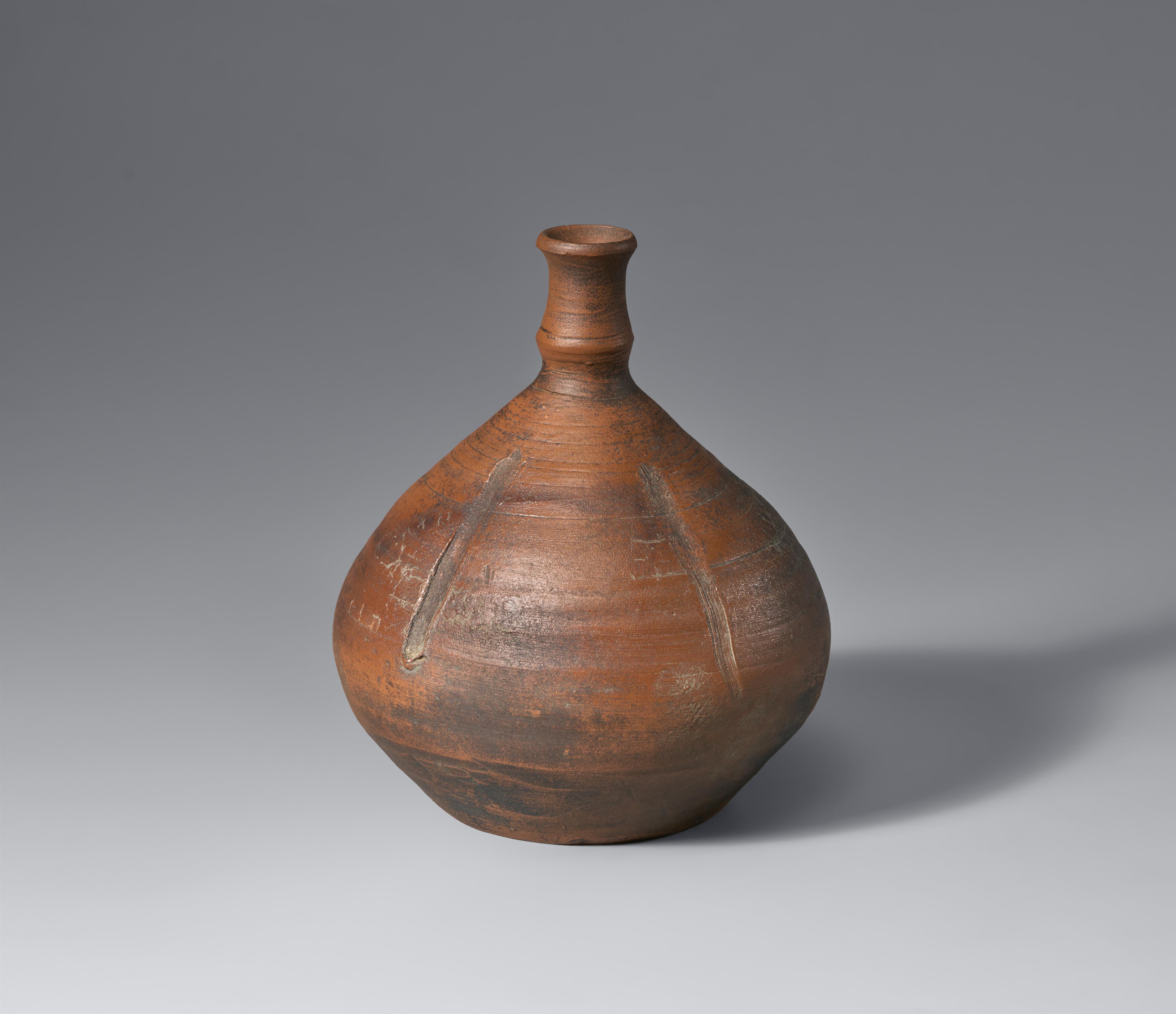 A vase-shaped Bizen abura-tsubo. Edo period - image-1