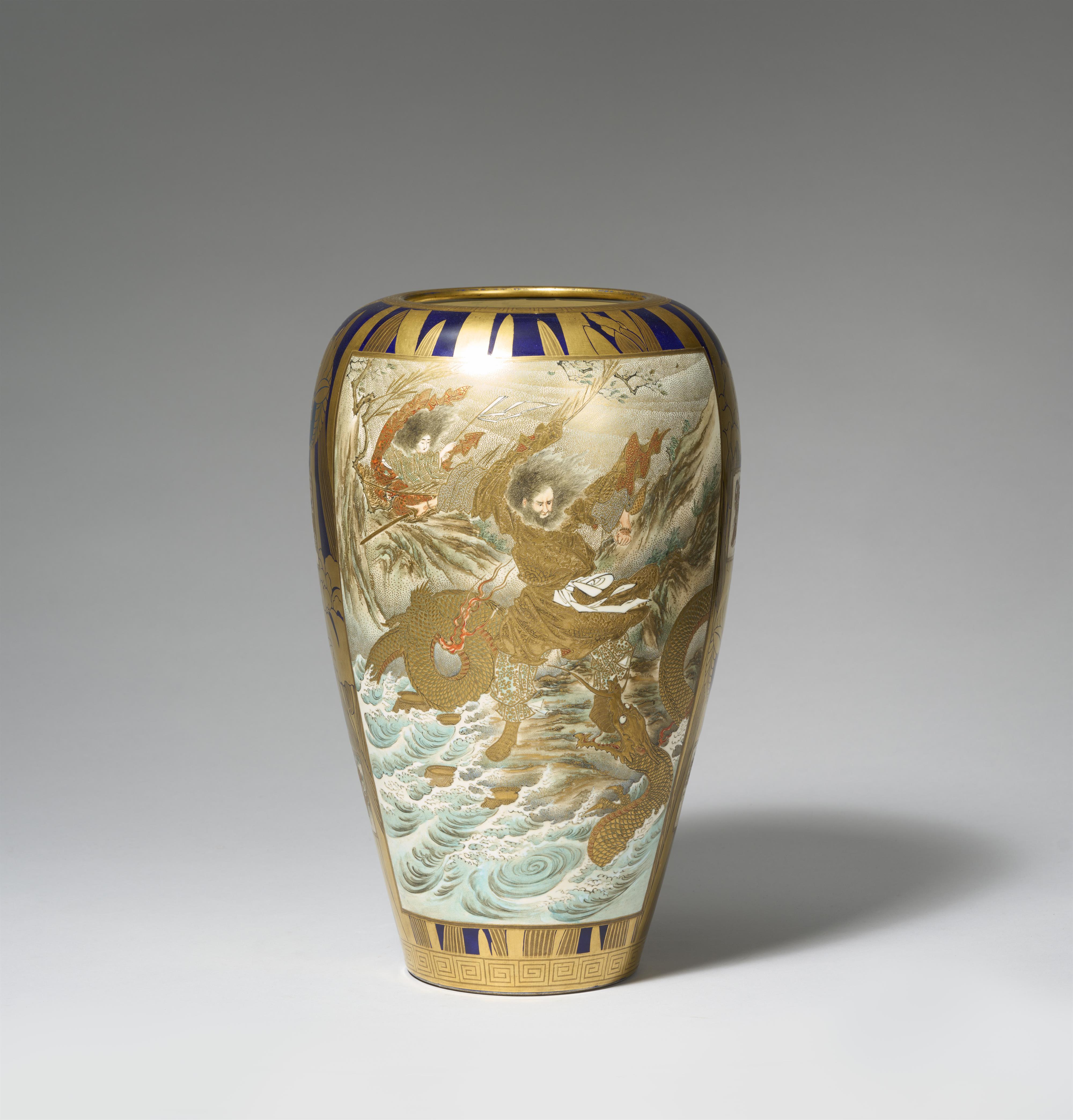 A large Satsuma vase. Late 19th century - image-3