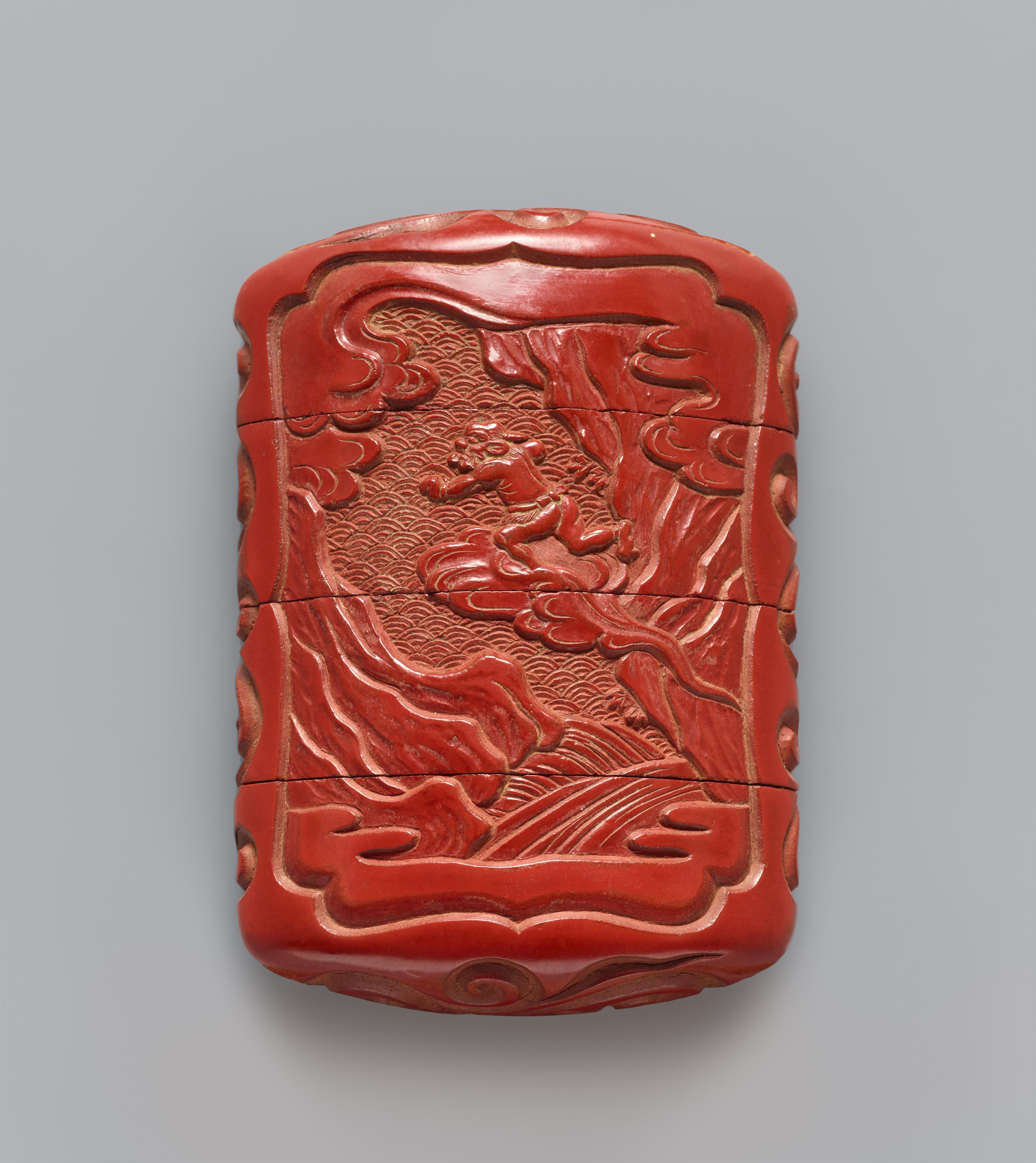 A three-case inrô in the manner of carved red lacquer. 19th century - image-1