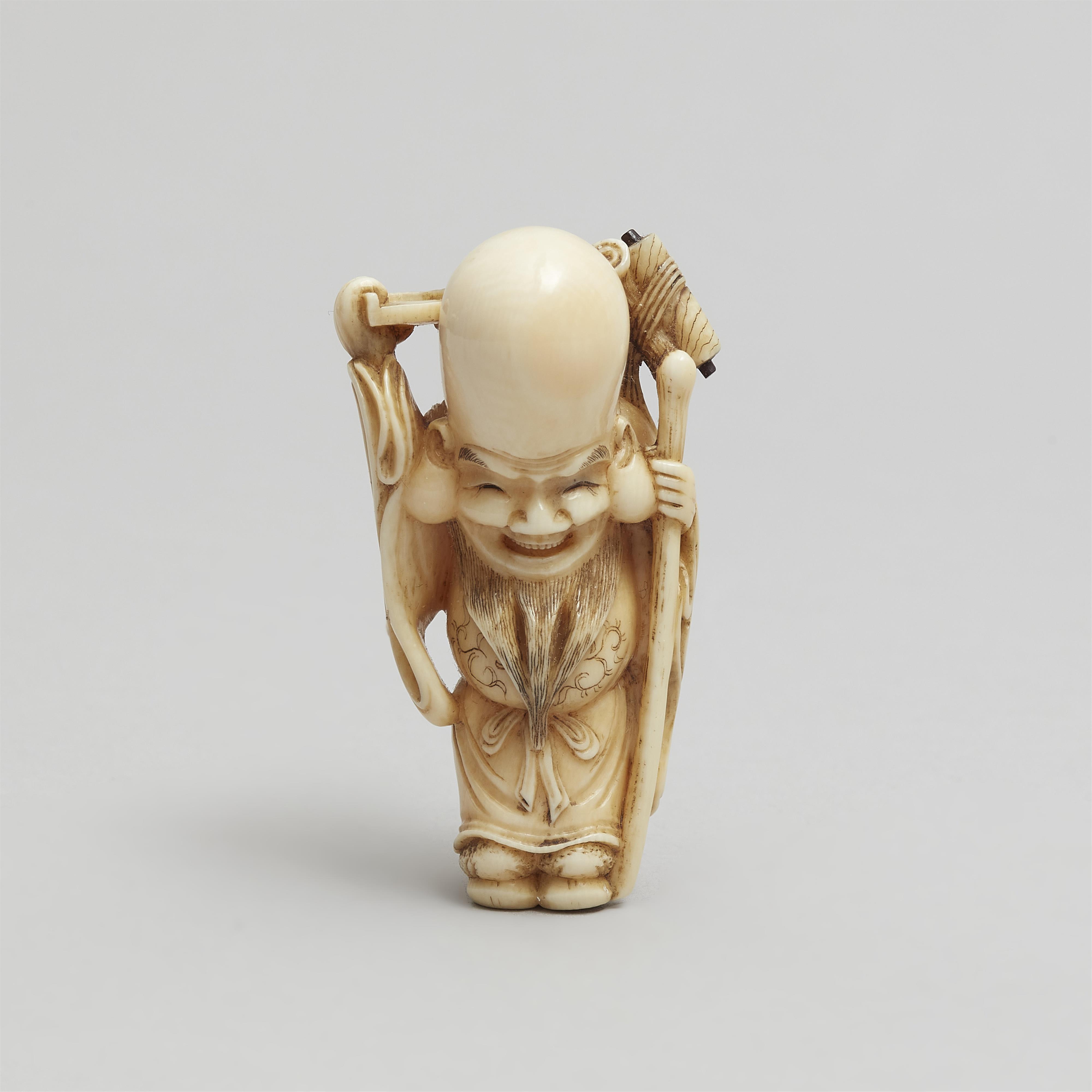 An amusing ivory netsuke of Fukurokuju and karako. 19th century - image-7